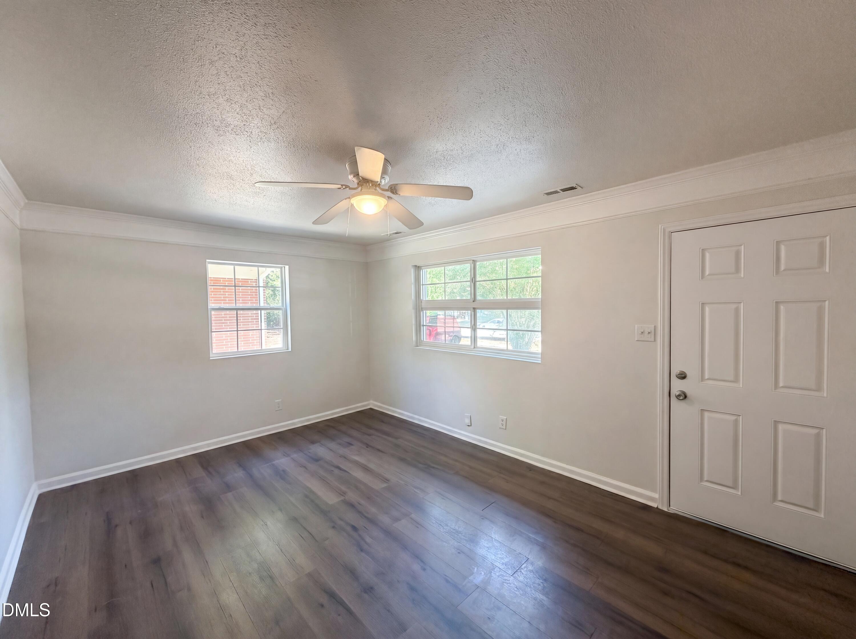 131 W Cornwallis Road Property Photo 3