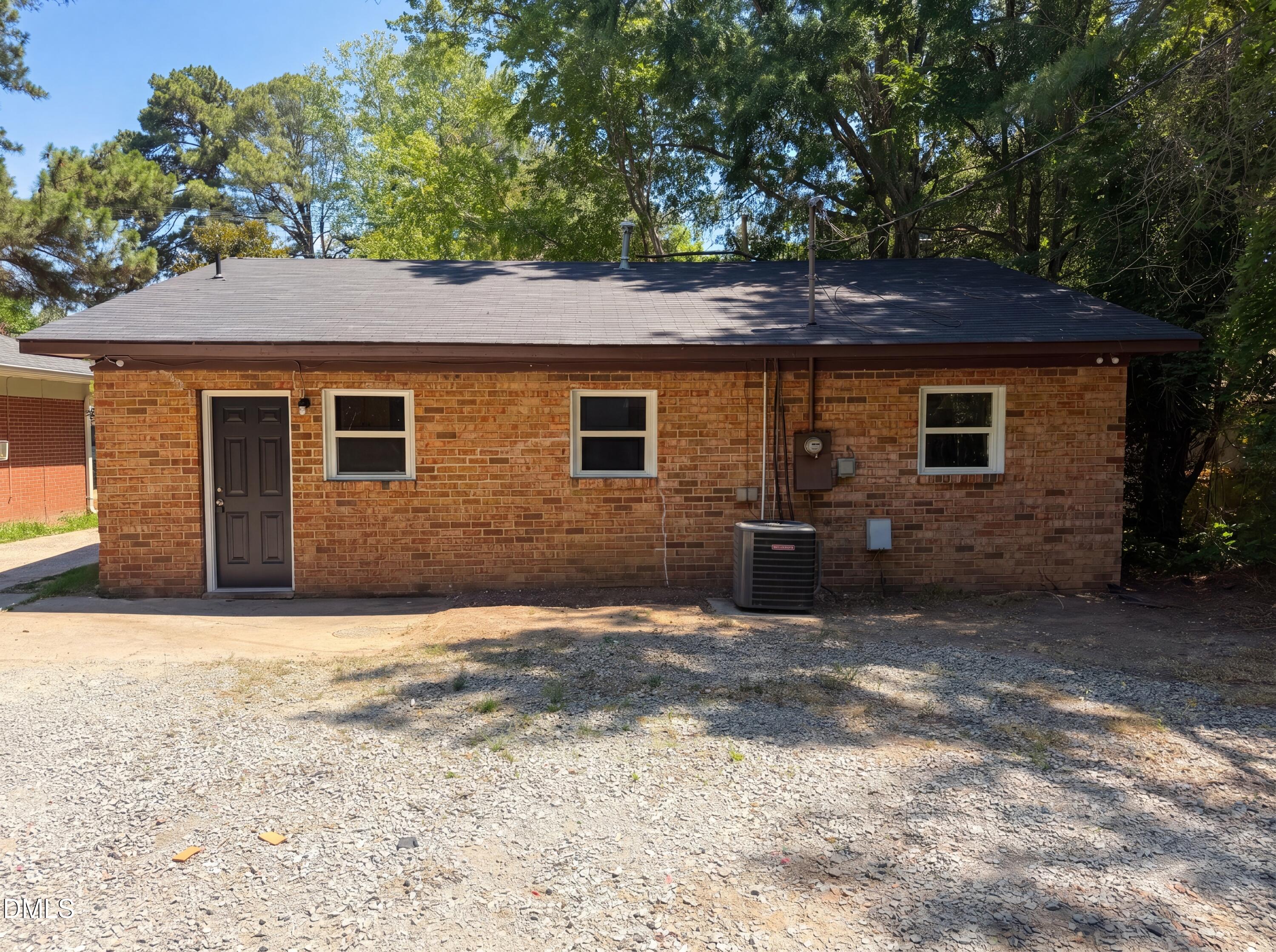 131 W Cornwallis Road Property Photo 15
