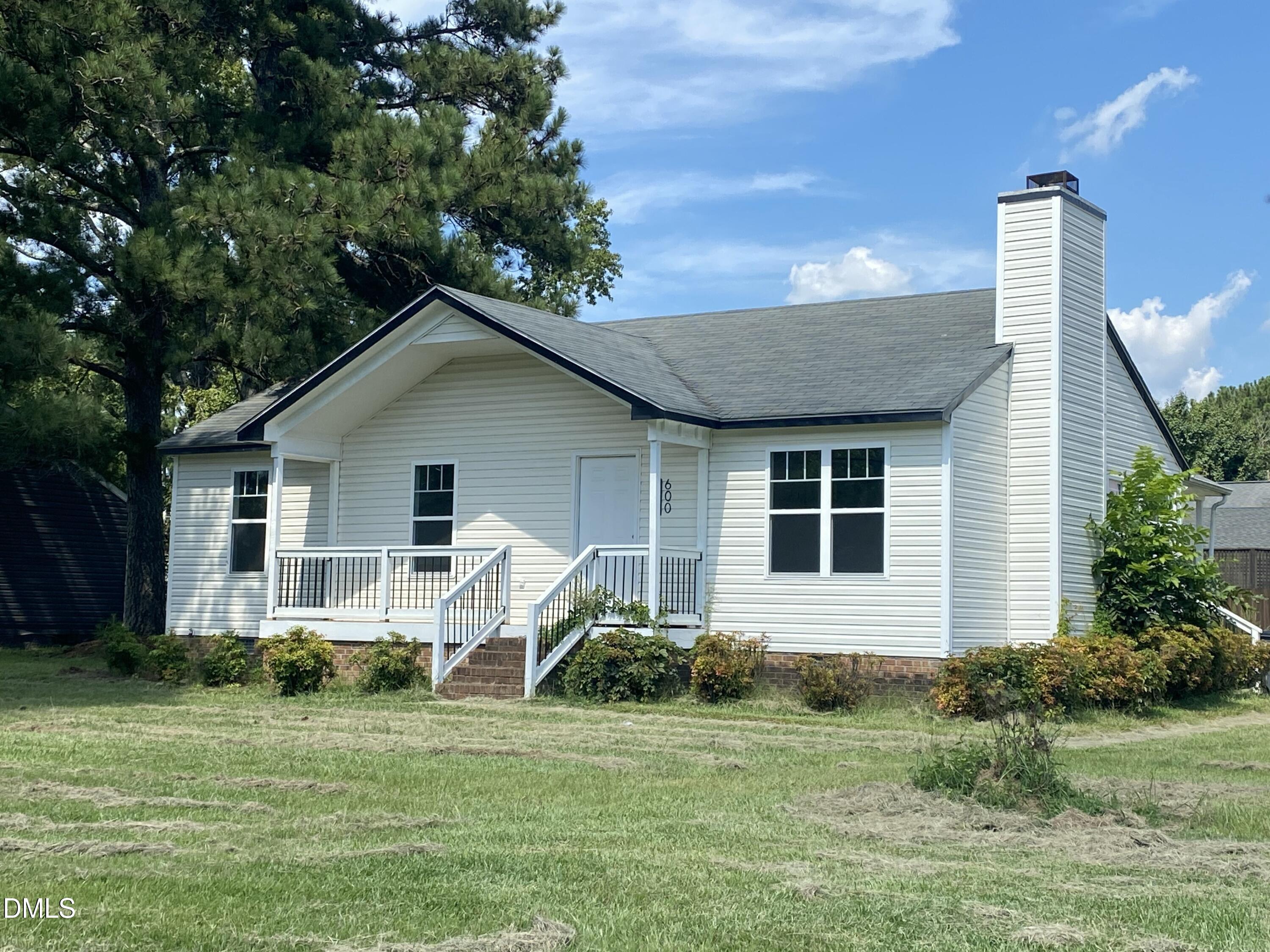 600 River Road Property Photo 1