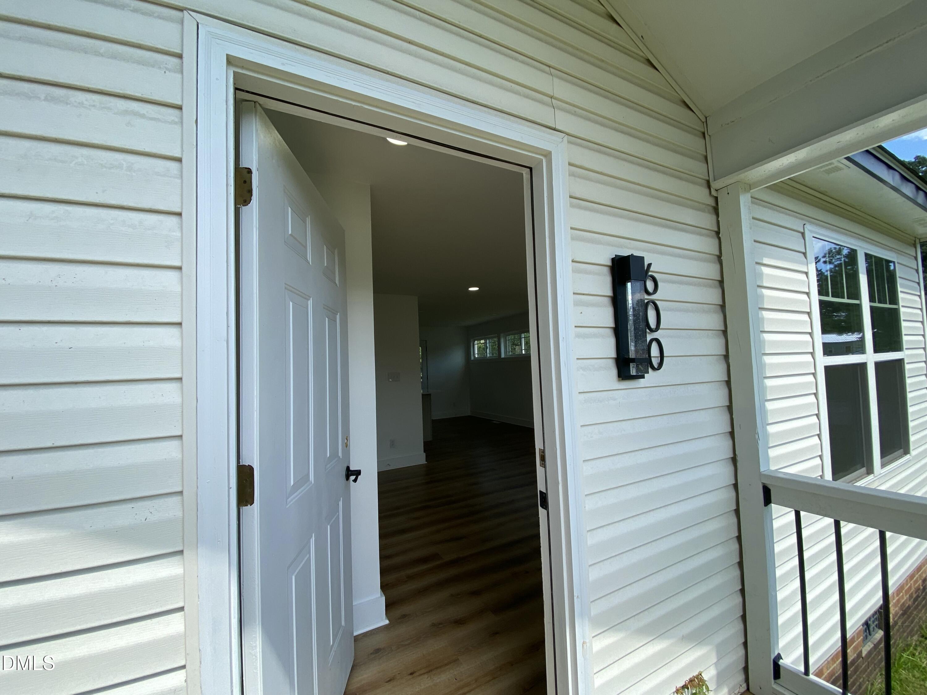 600 River Road Property Photo 9