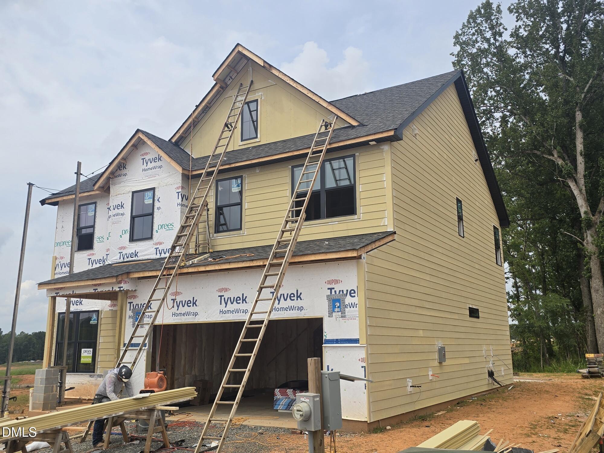 1818 Pollinator Place Property Photo 4