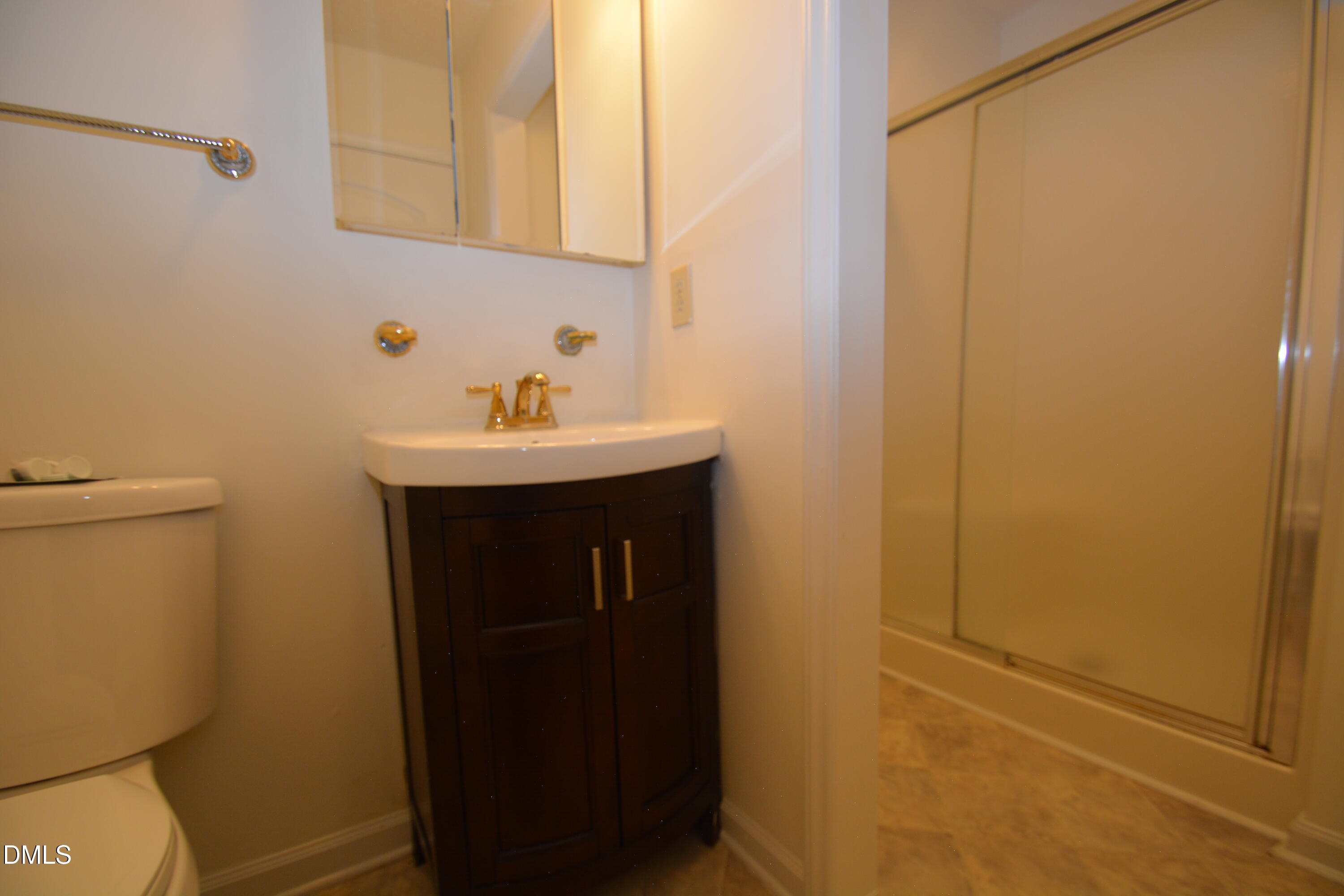 1352 Little Devine Road Property Photo 10