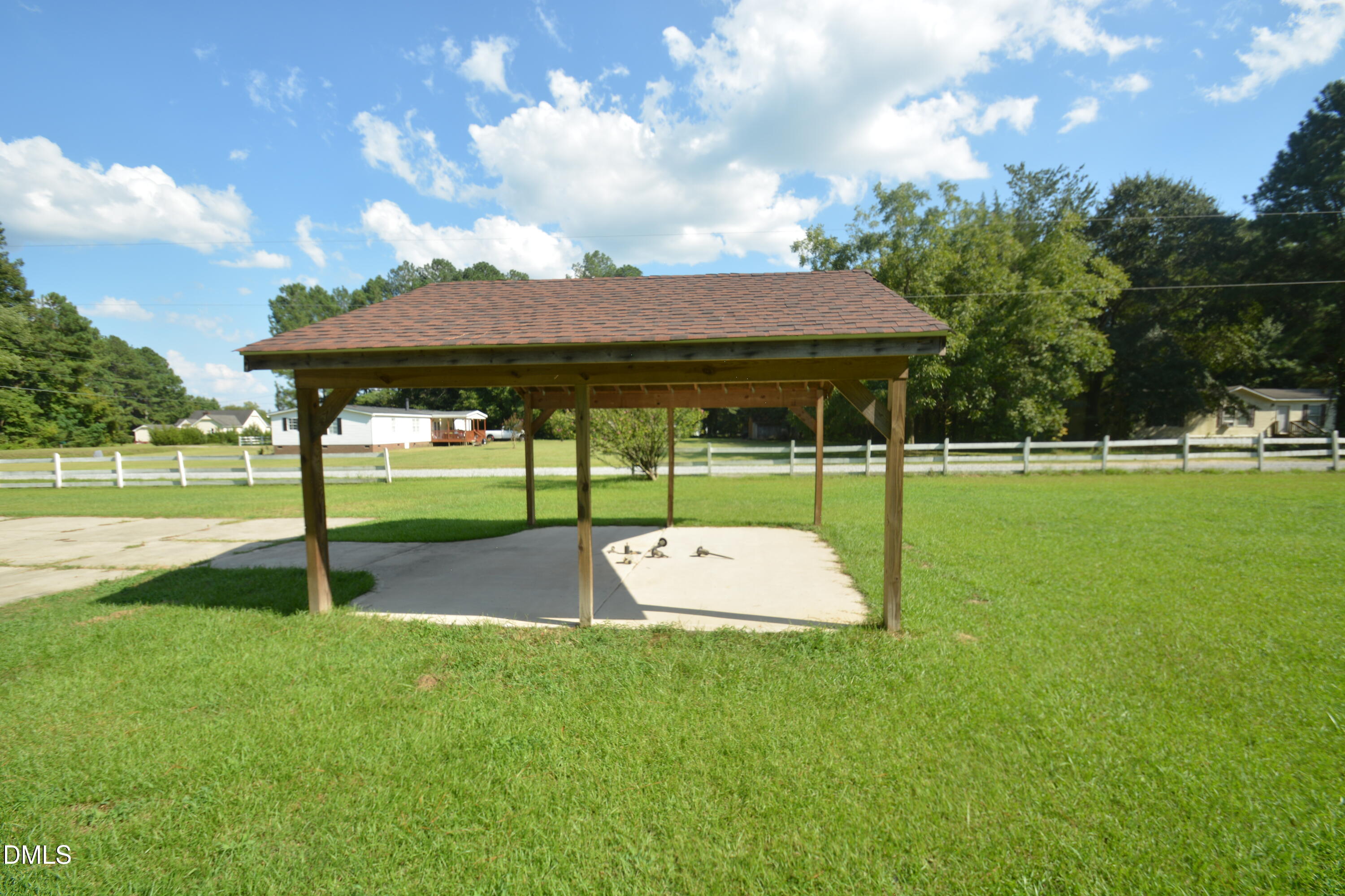 1352 Little Devine Road Property Photo 14