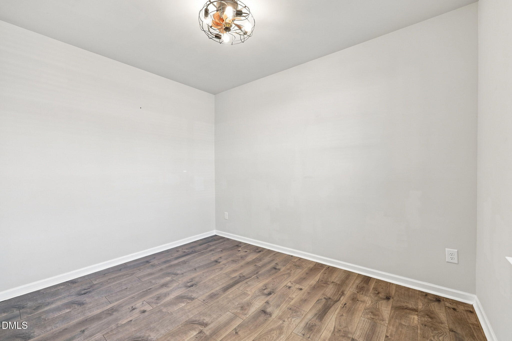 299 Roseberry Loop Property Photo 6