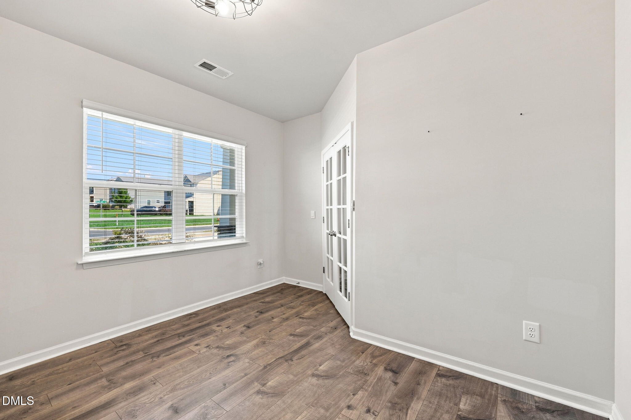 299 Roseberry Loop Property Photo 7
