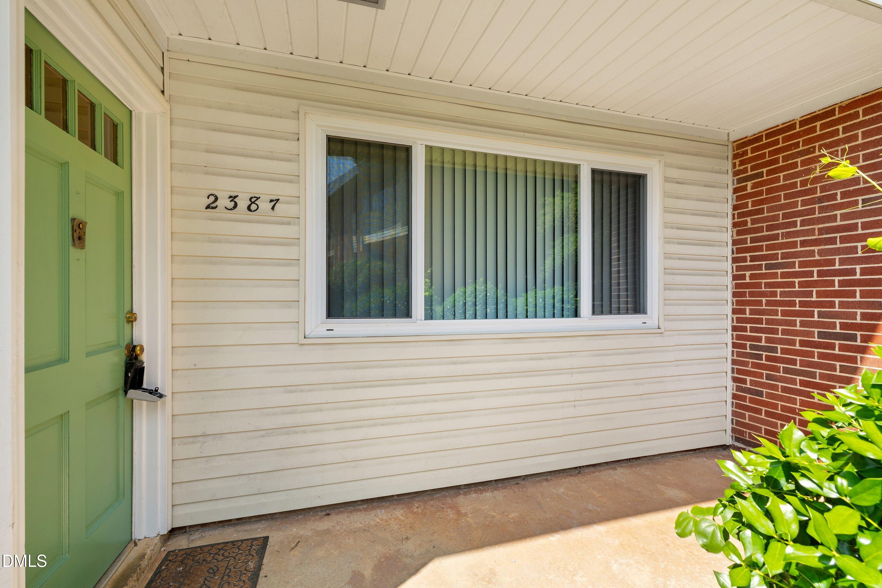 2387 Champion Court Property Photo 5