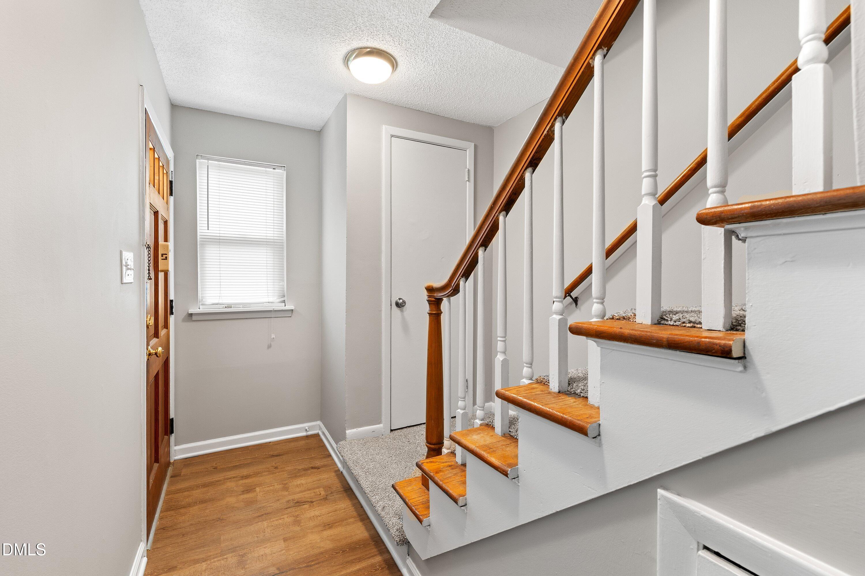 2387 Champion Court Property Photo 6
