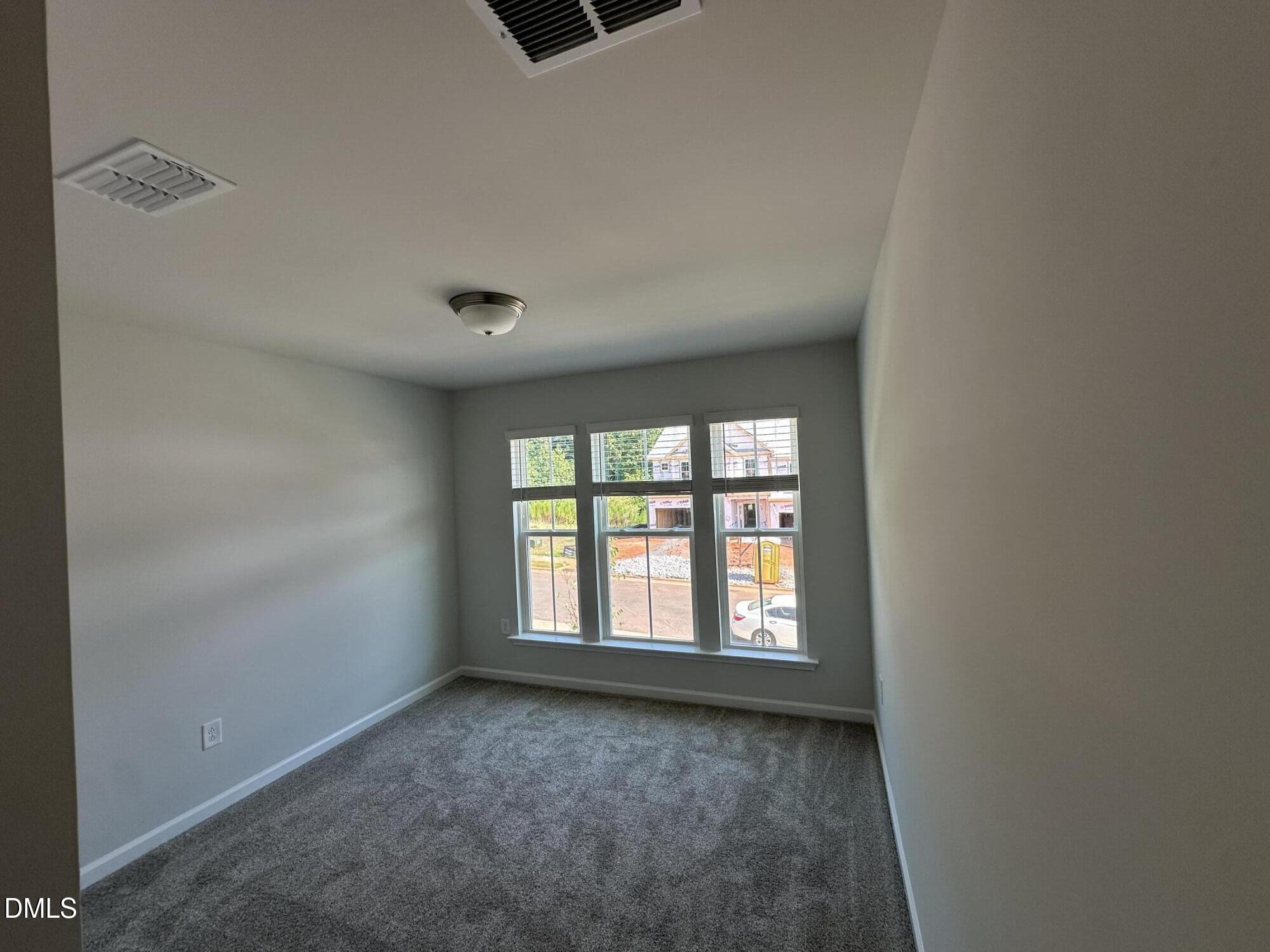 262 Ravenscraig Park Place Property Photo 16