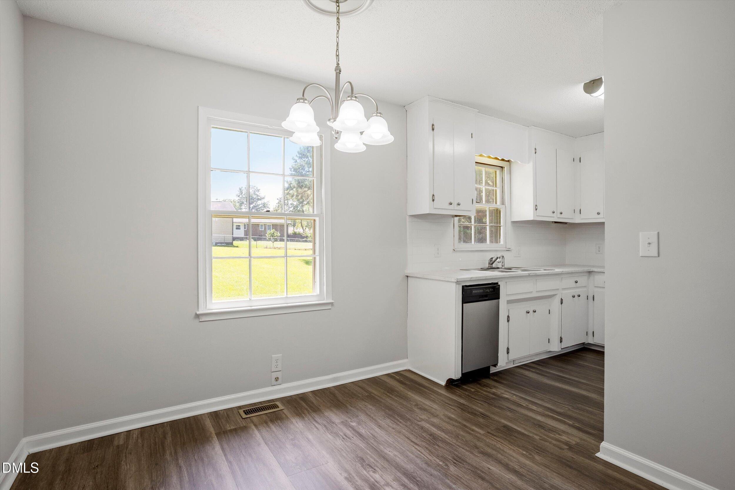 40 Lester Street Property Photo 11