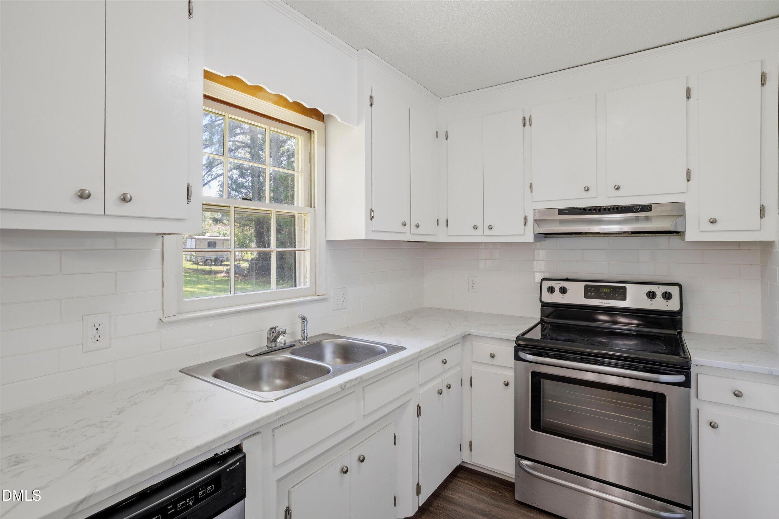 40 Lester Street Property Photo 13