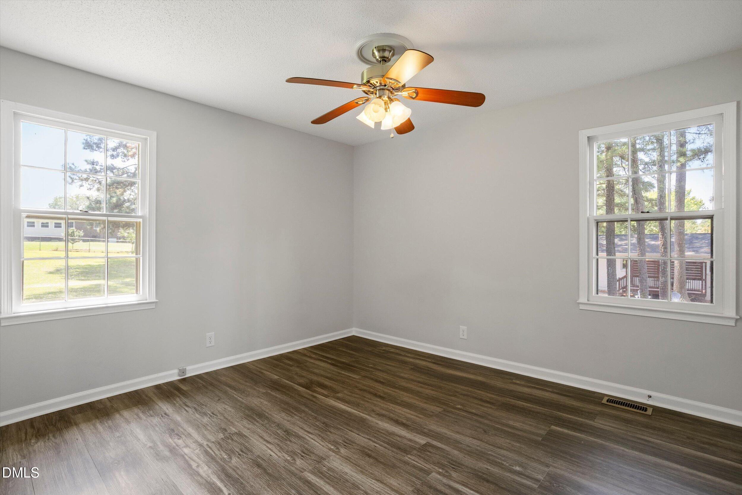 40 Lester Street Property Photo 17
