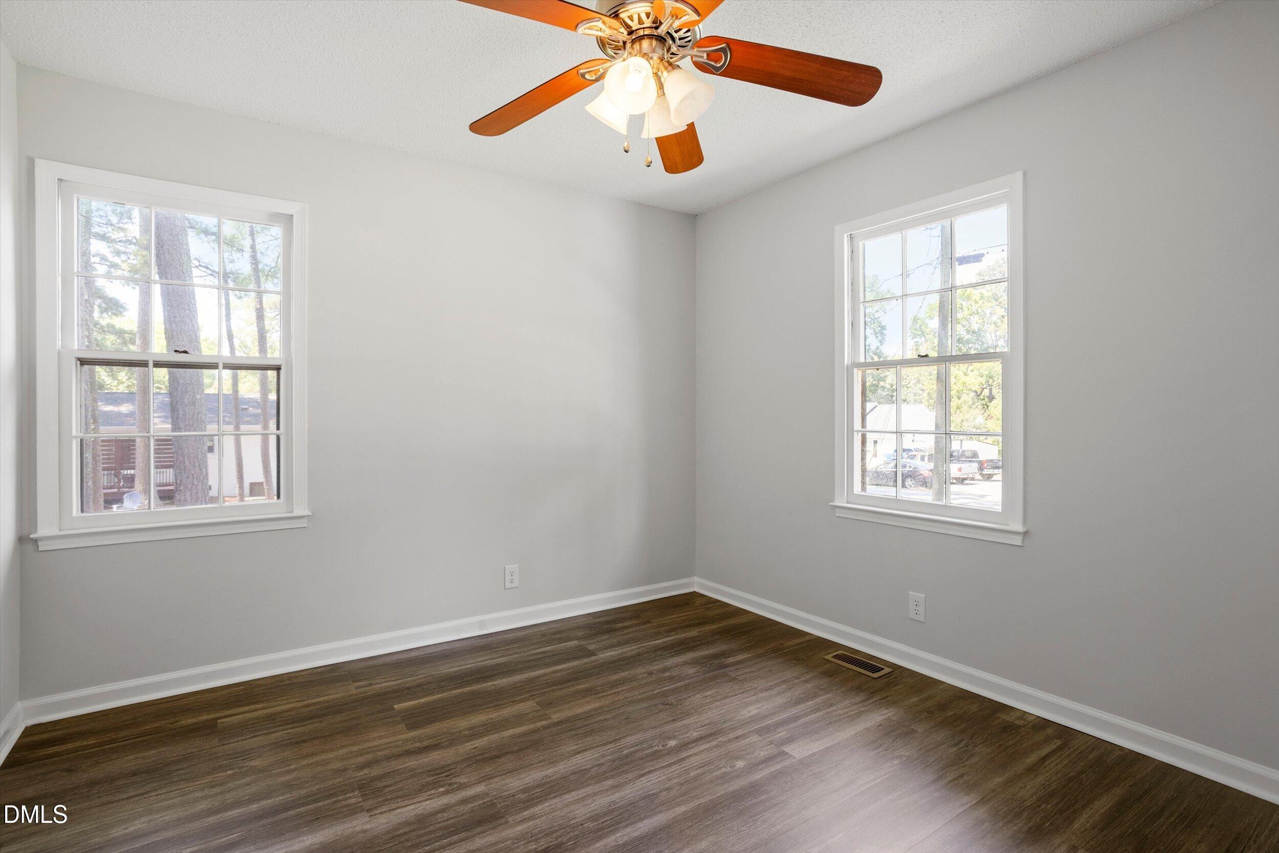 40 Lester Street Property Photo 21