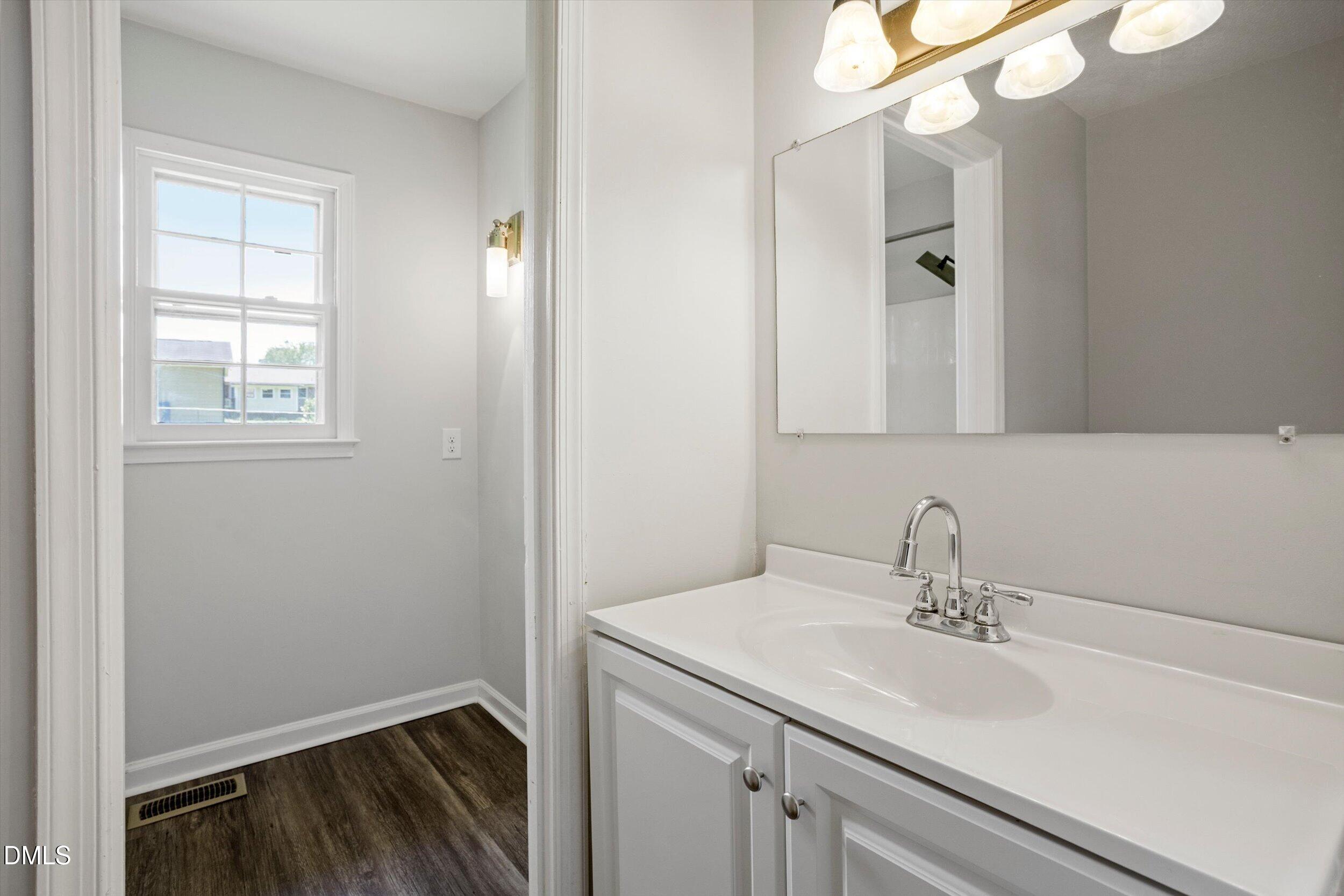 40 Lester Street Property Photo 24