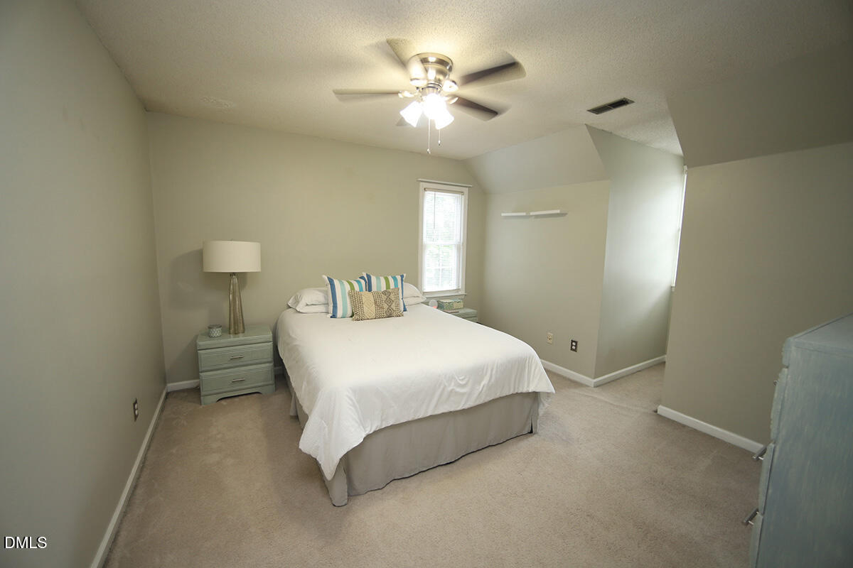 4033 Saint Edmunds Lane Property Photo 16