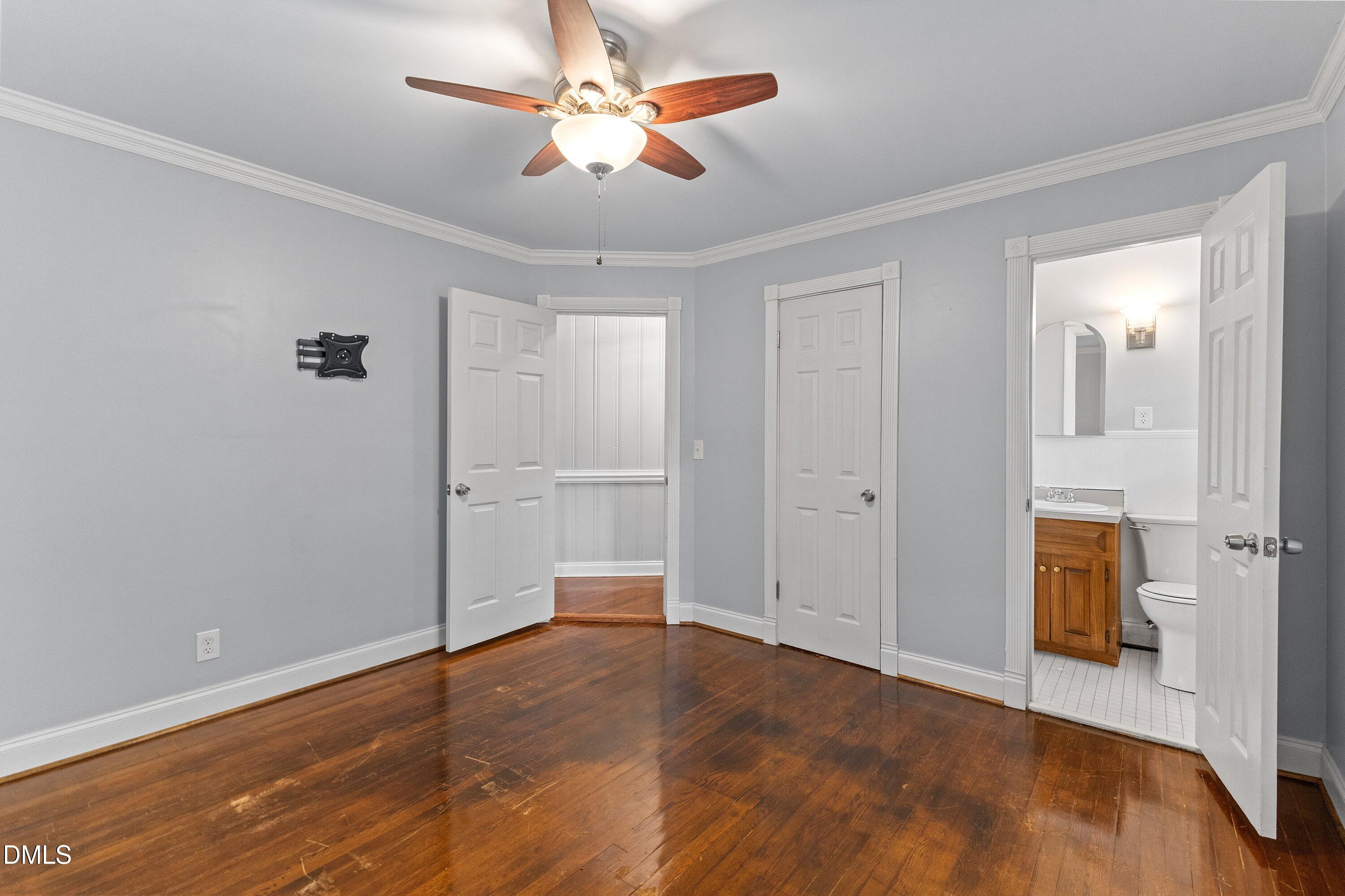 220 Lakewood Drive Property Photo 9