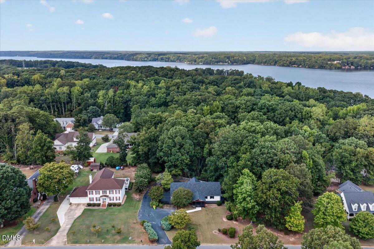 103 Landfall Court Property Photo 3