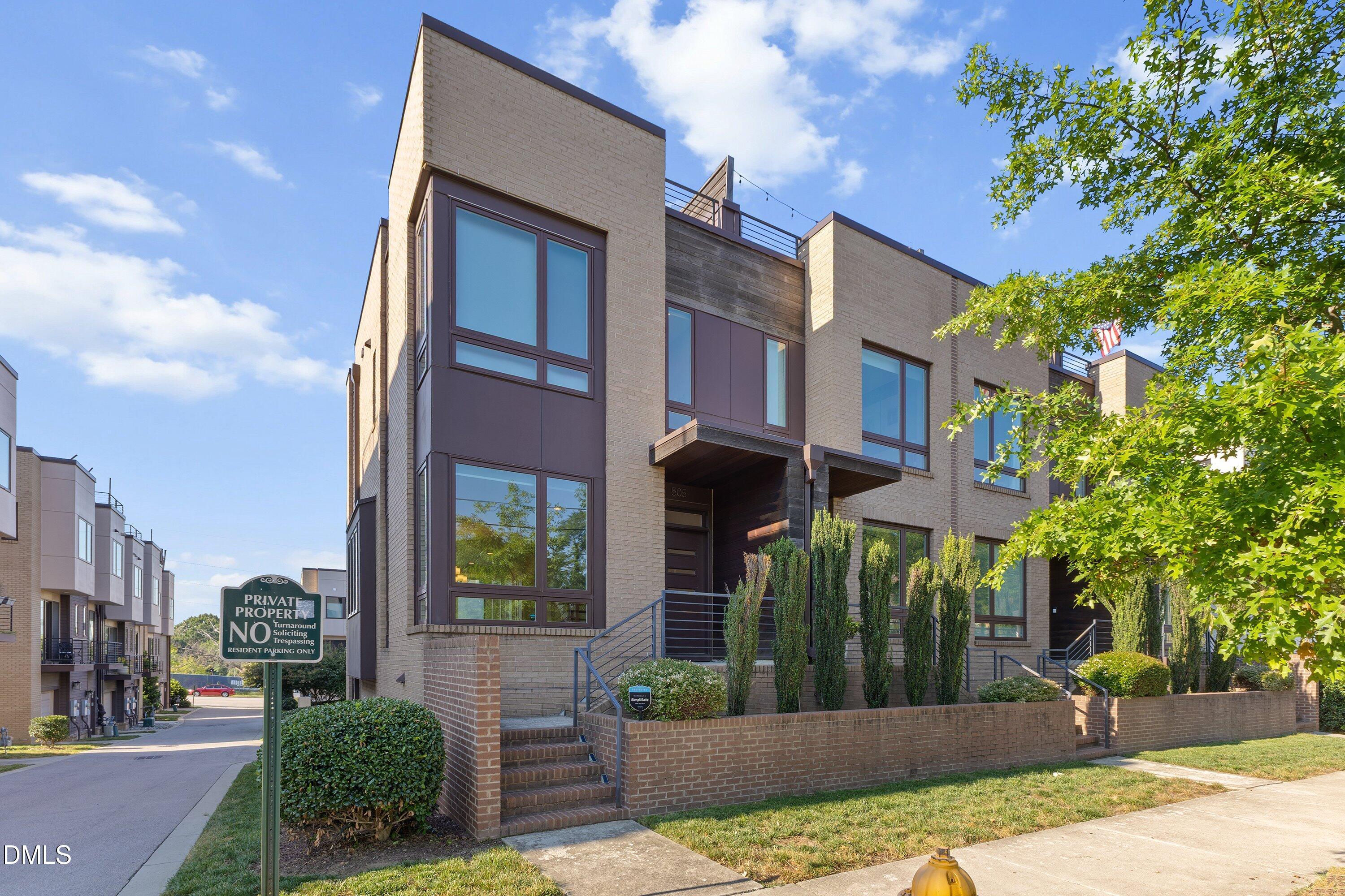 505 W Lenoir Street Property Photo 1