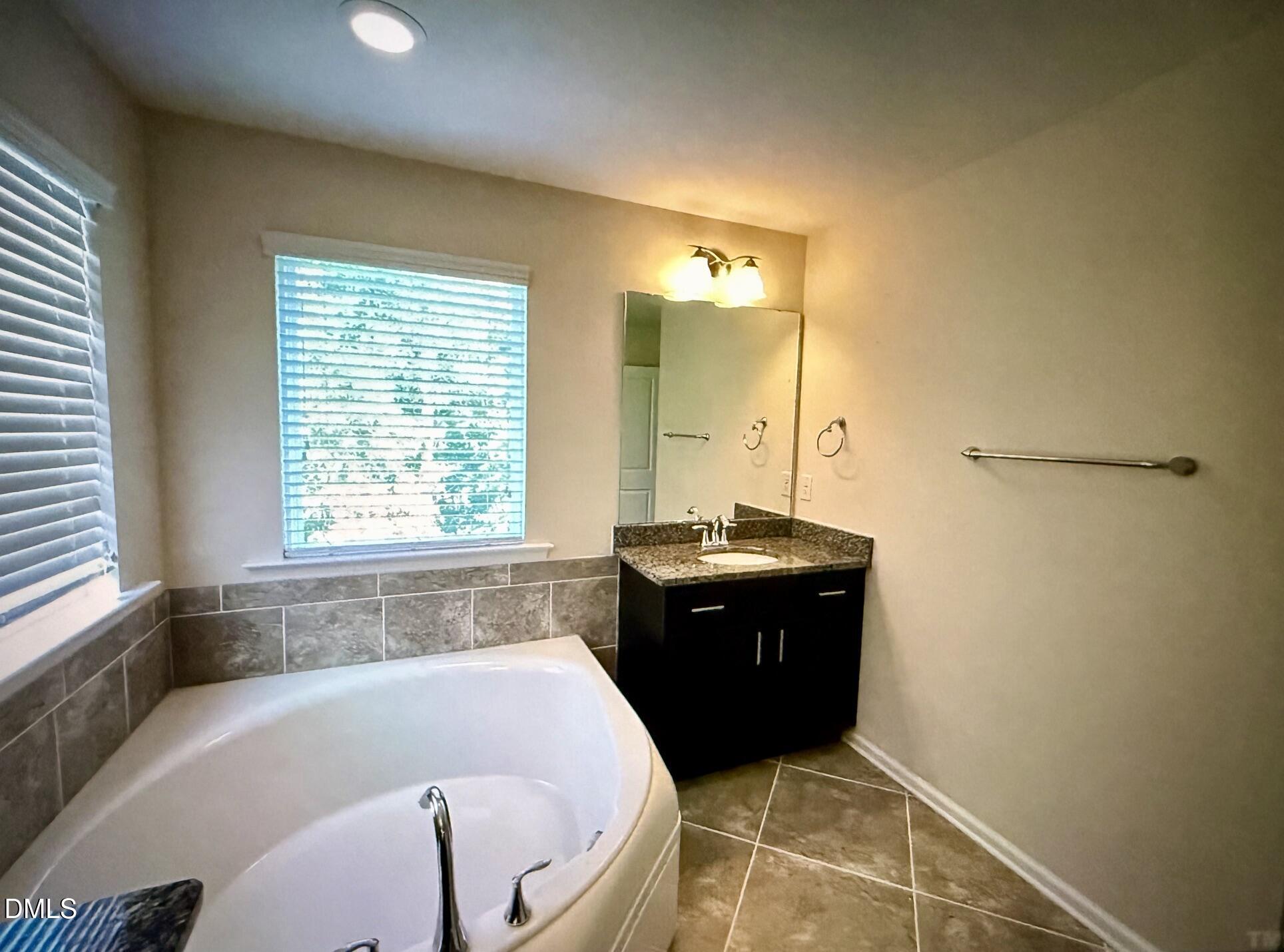 212 Concordia Woods Drive Property Photo 7
