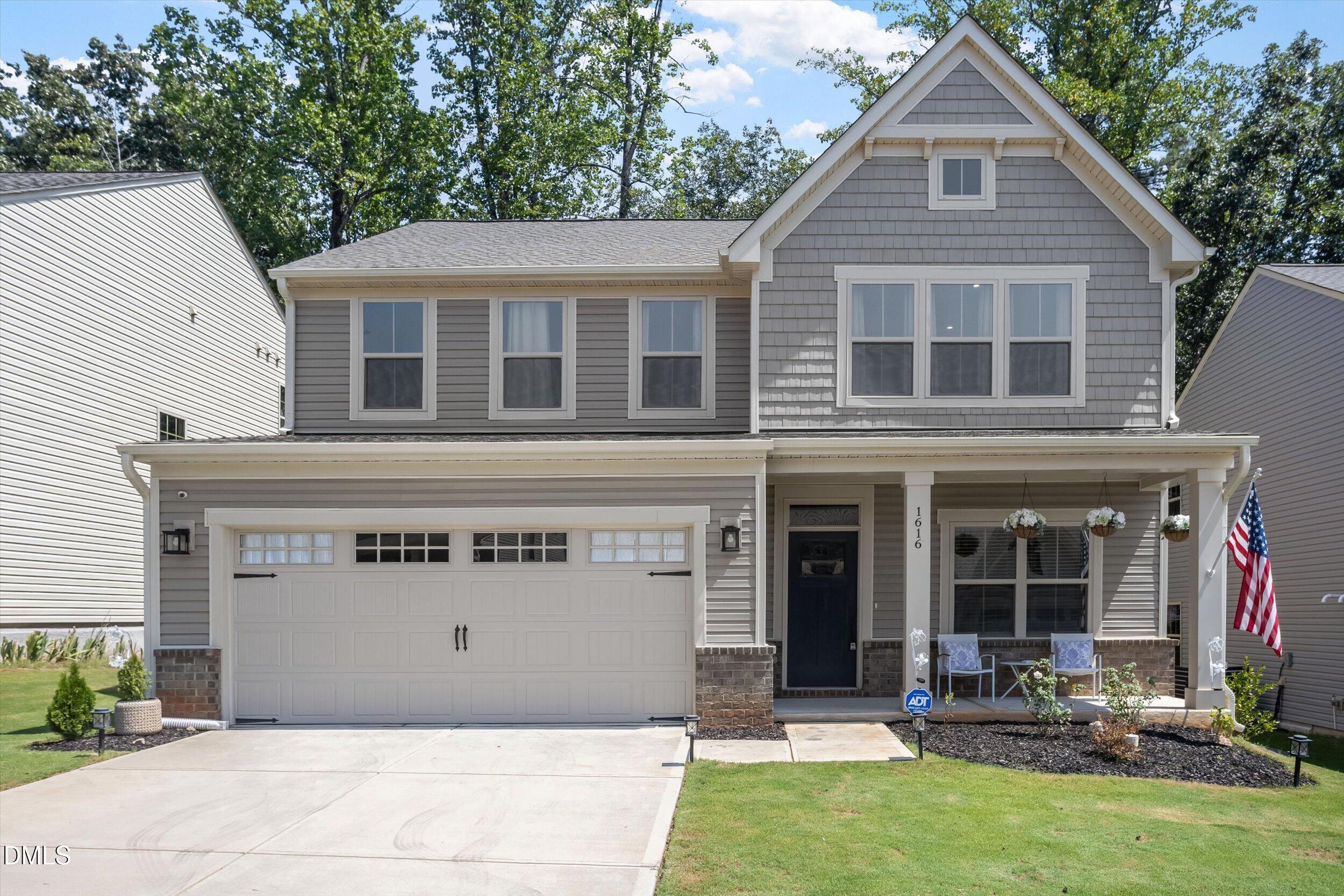 1616 Crimson Leaf Lane Property Photo 1