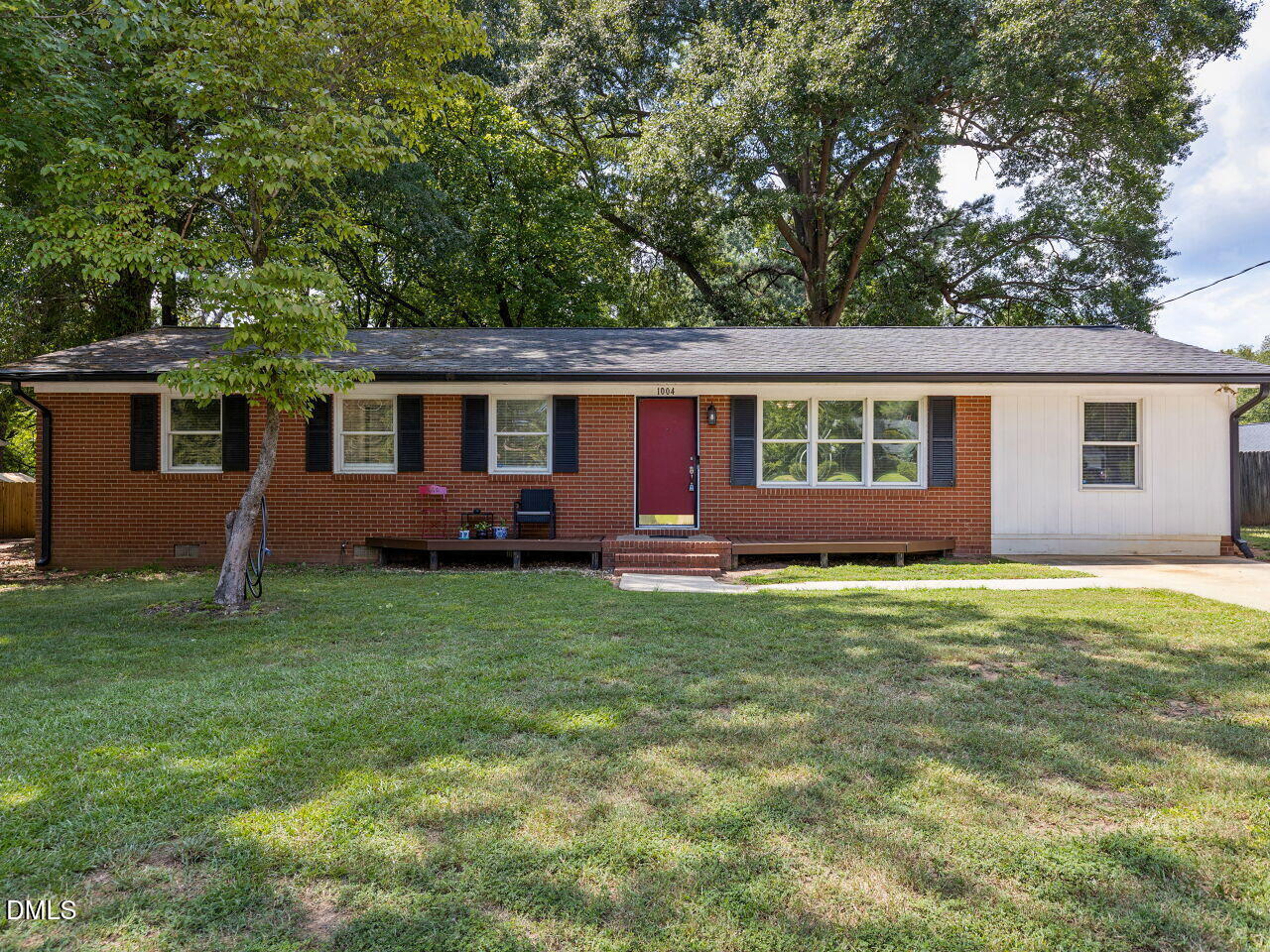 1004 Aversboro Road Property Photo 1