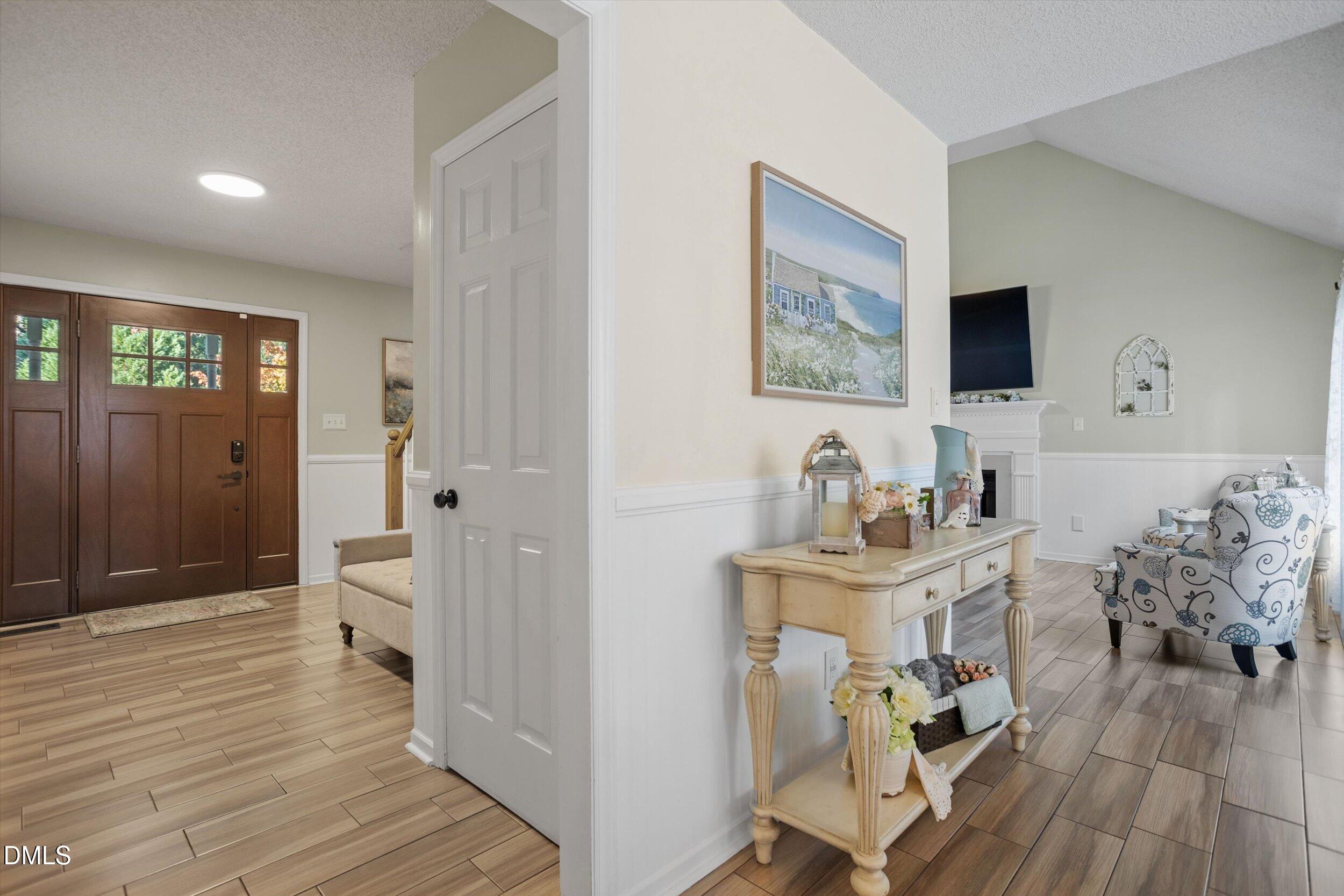 1405 Waterwinds Court Property Photo 2