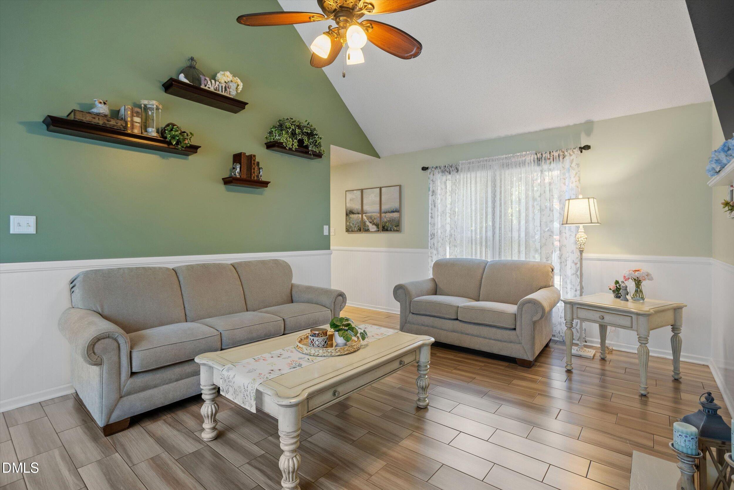 1405 Waterwinds Court Property Photo 4