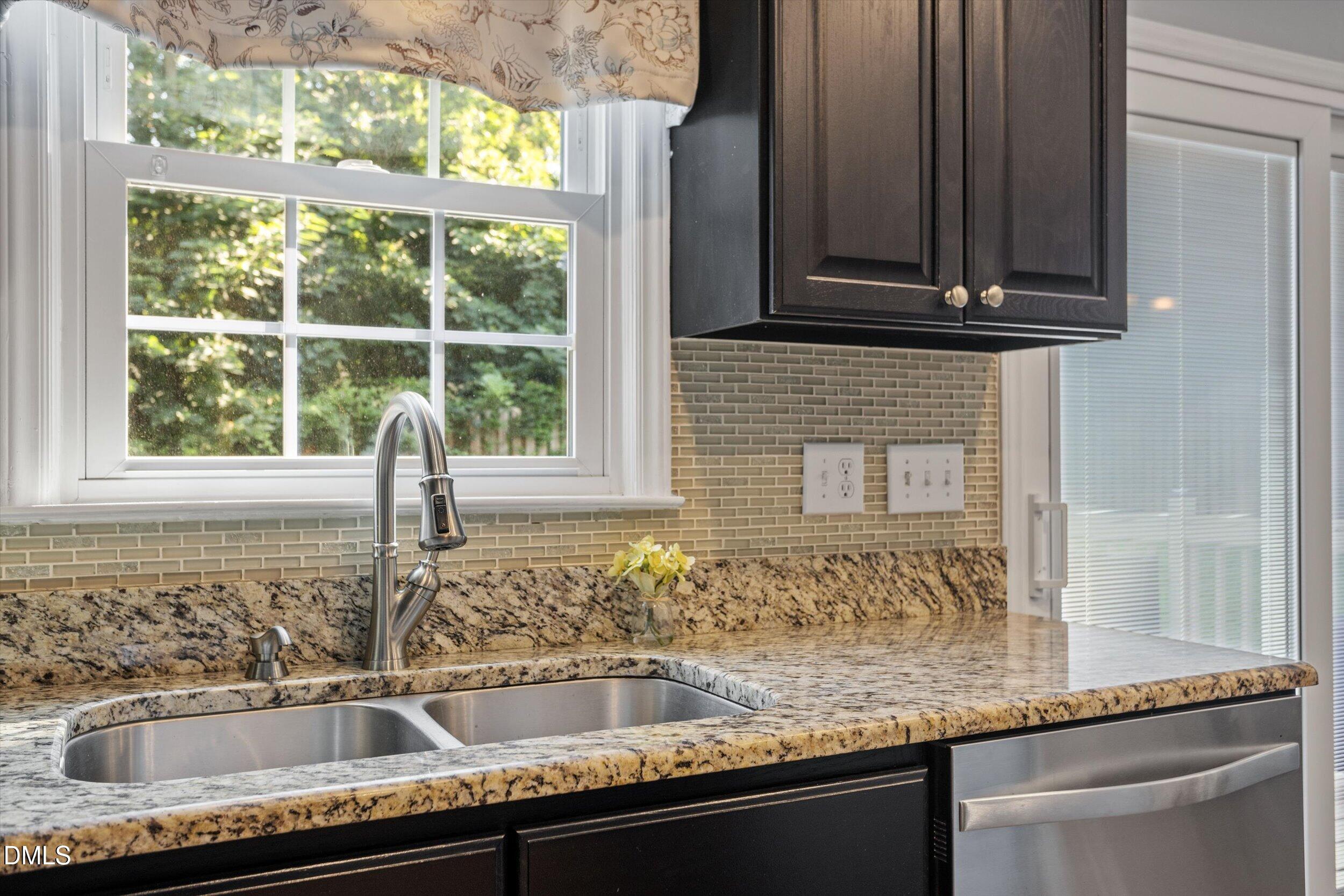 1405 Waterwinds Court Property Photo 6
