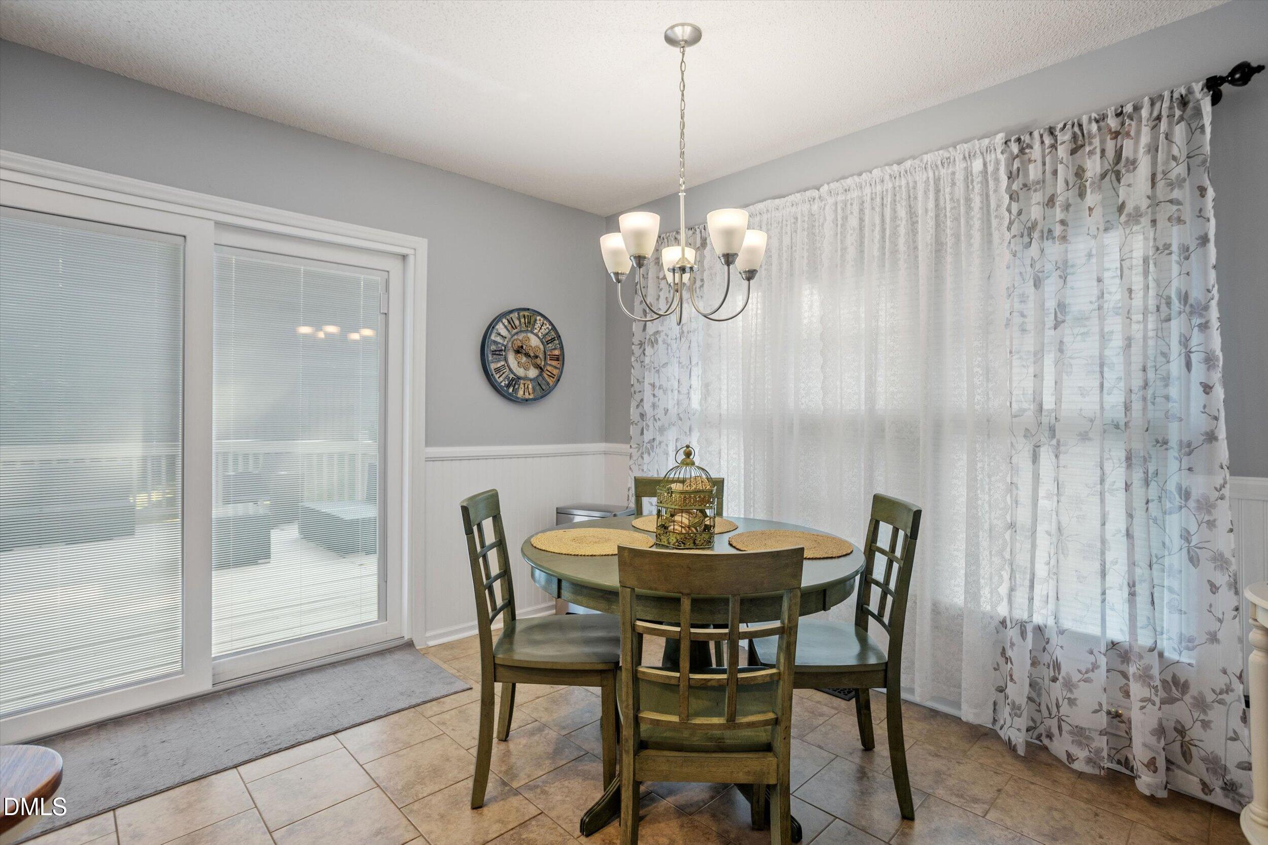 1405 Waterwinds Court Property Photo 9