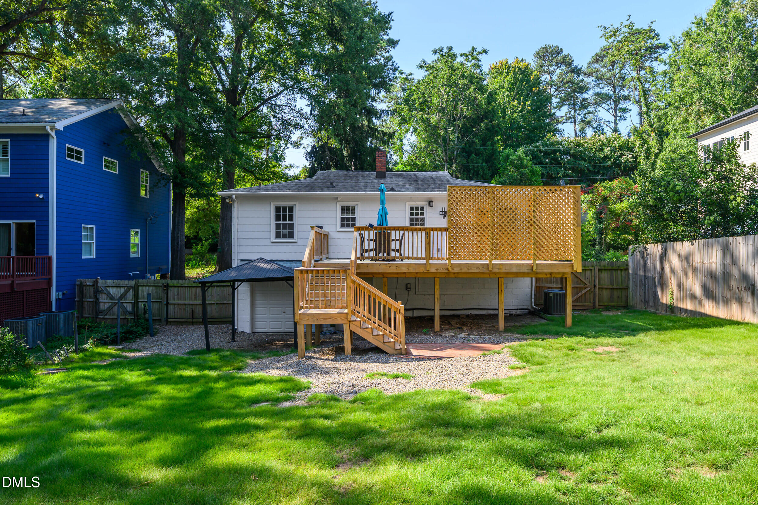 2612 Barmettler Street Property Photo 17
