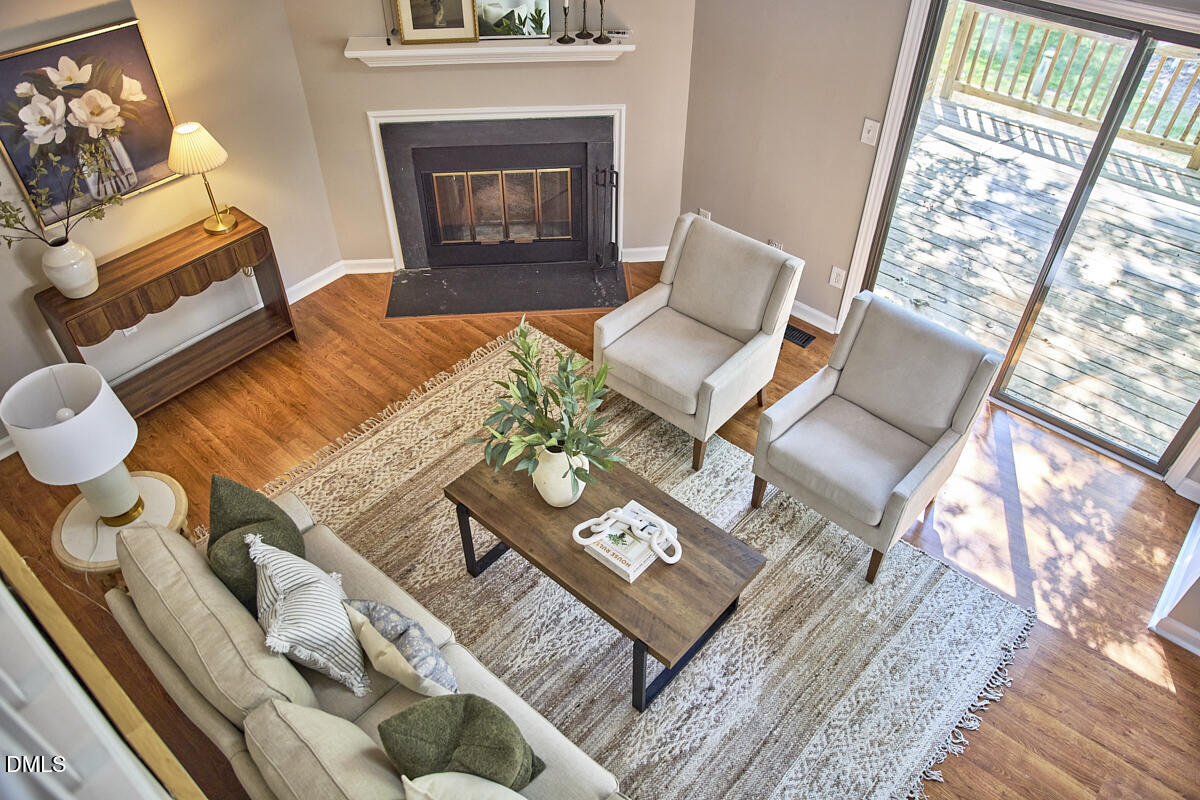 3 Hickory Wood Square Property Photo 2
