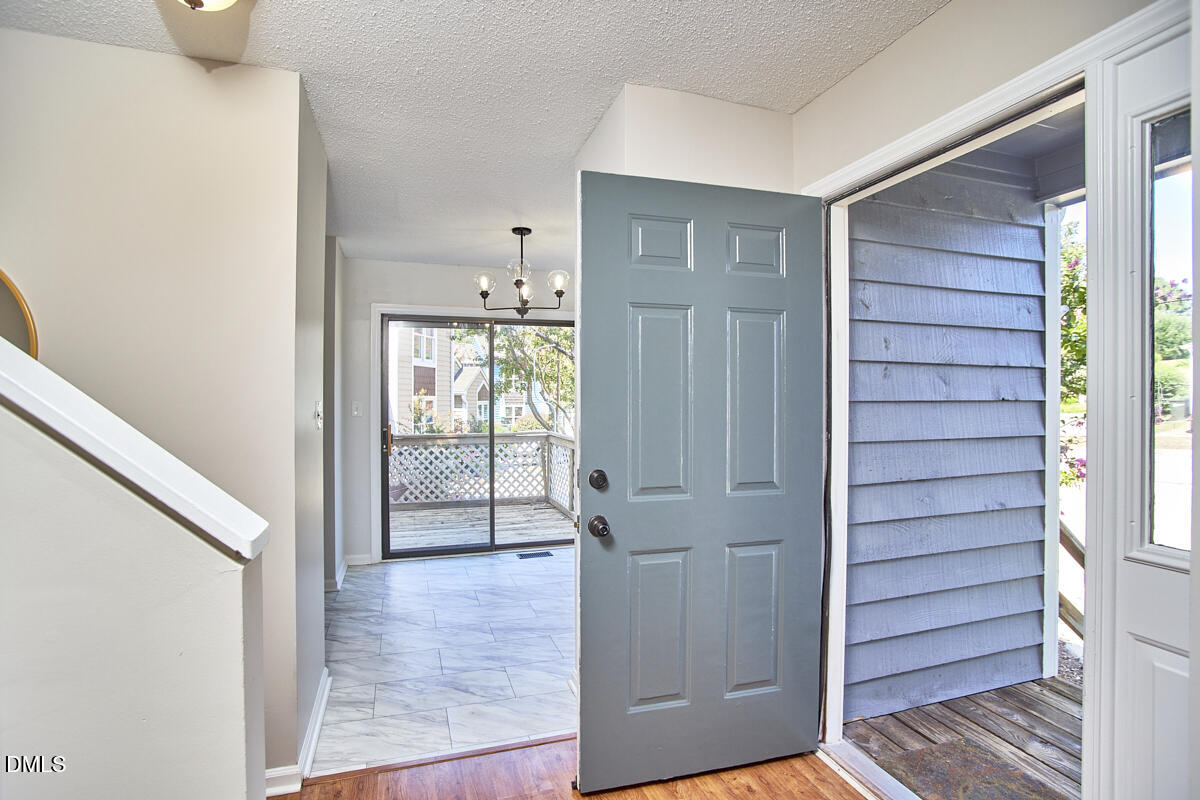3 Hickory Wood Square Property Photo 6