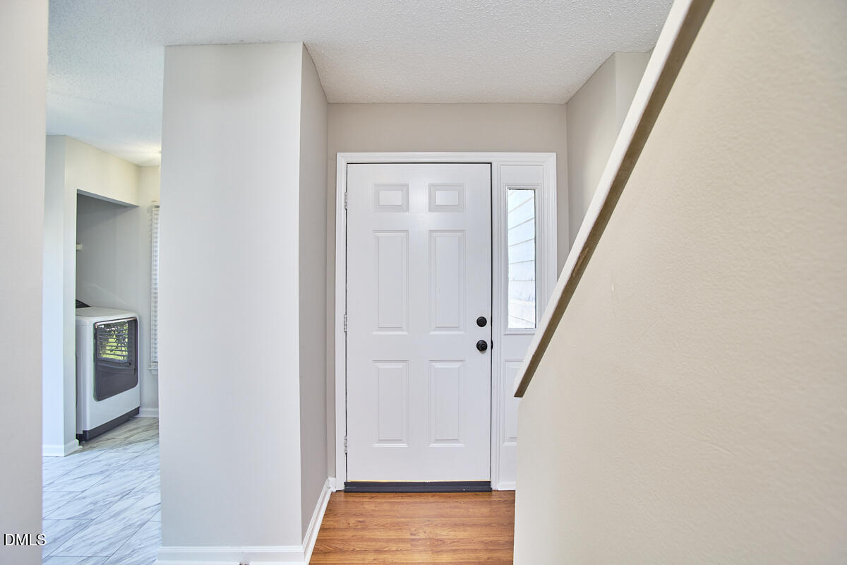 3 Hickory Wood Square Property Photo 7