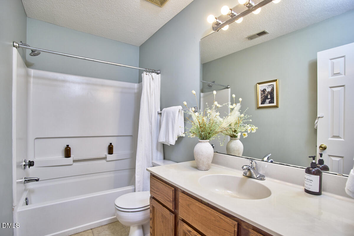 3 Hickory Wood Square Property Photo 38