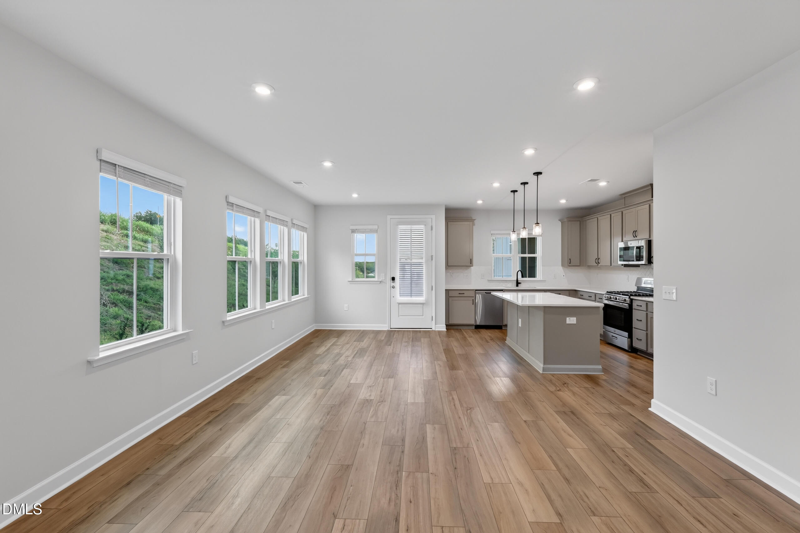 601 Hyperion Alley Property Photo 7