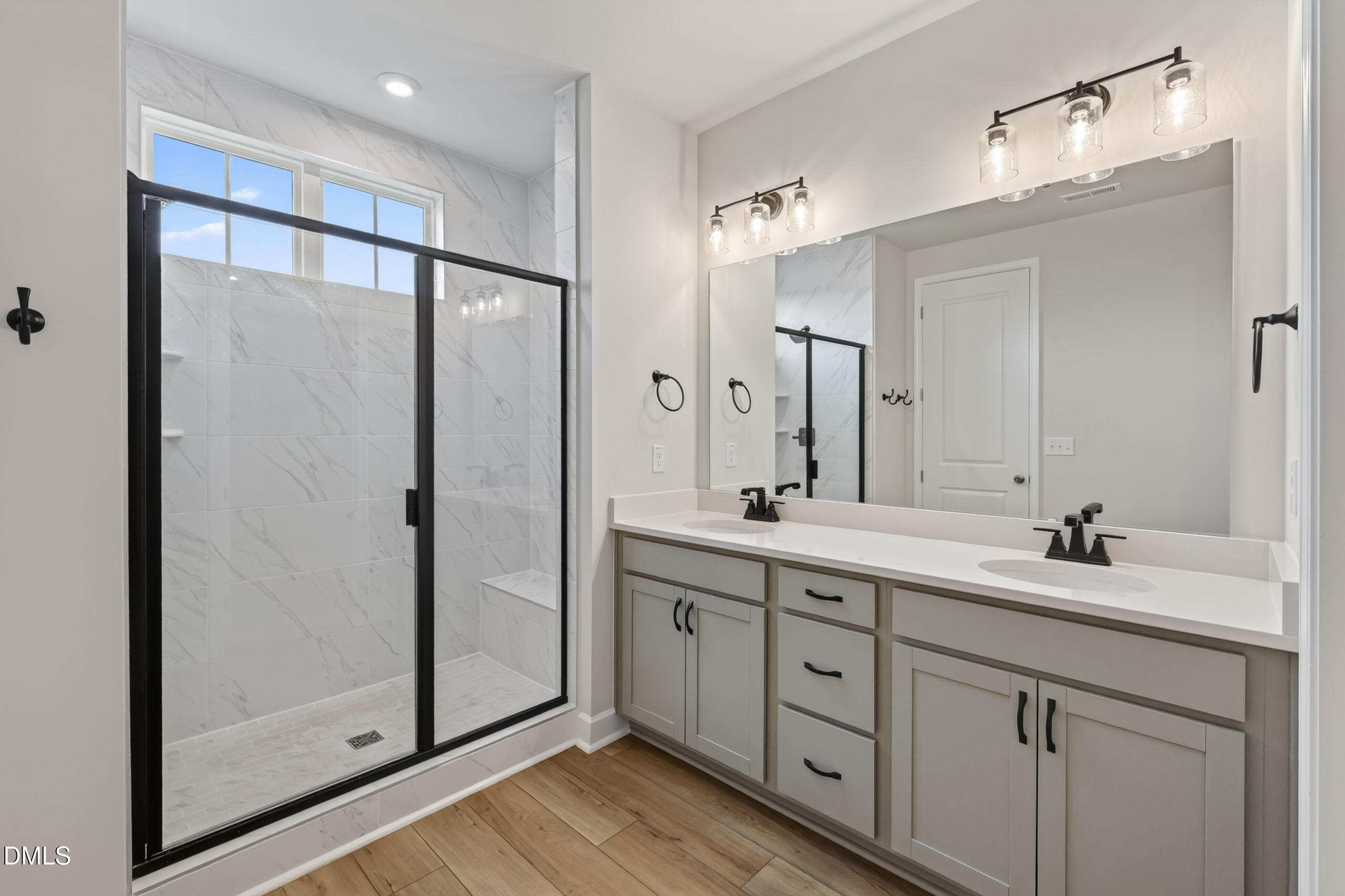 601 Hyperion Alley Property Photo 26