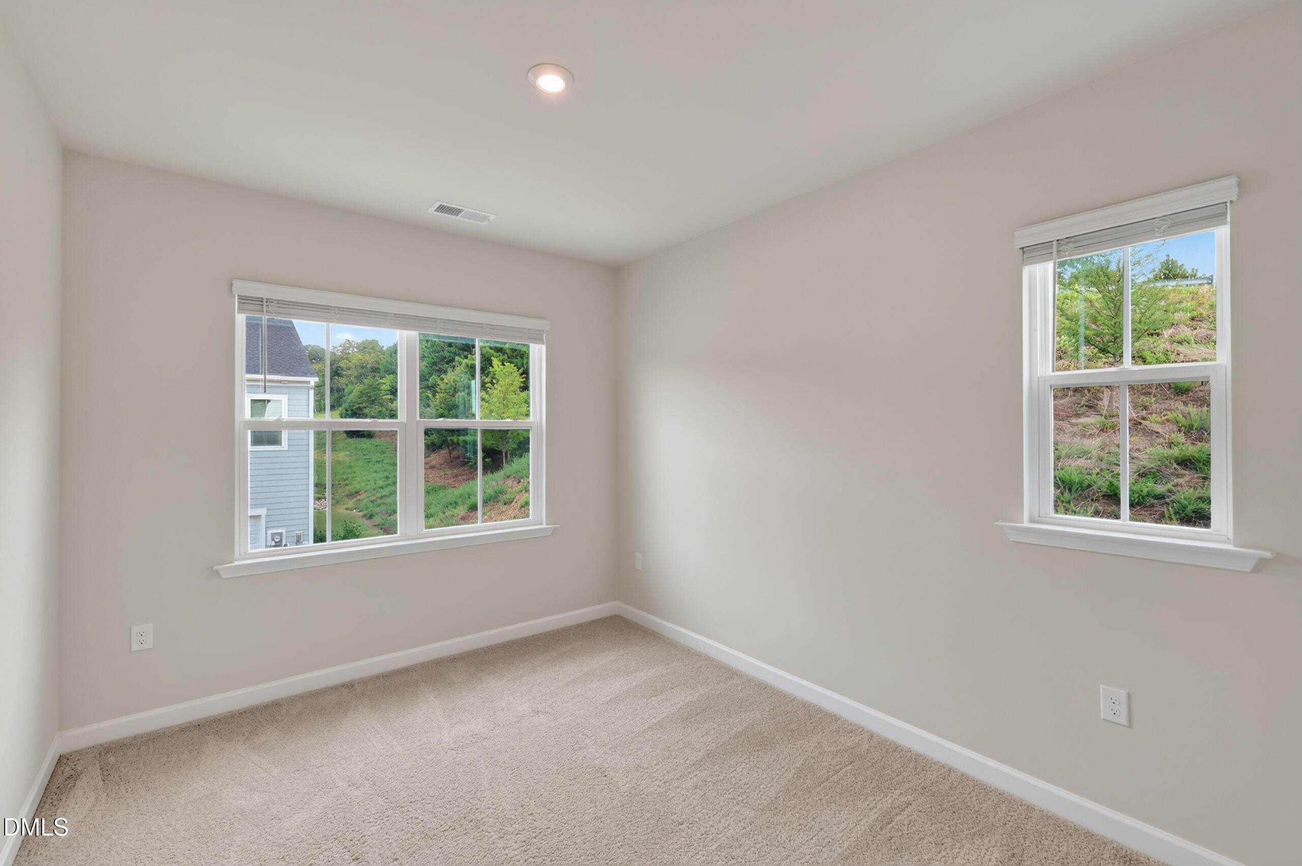 601 Hyperion Alley Property Photo 33