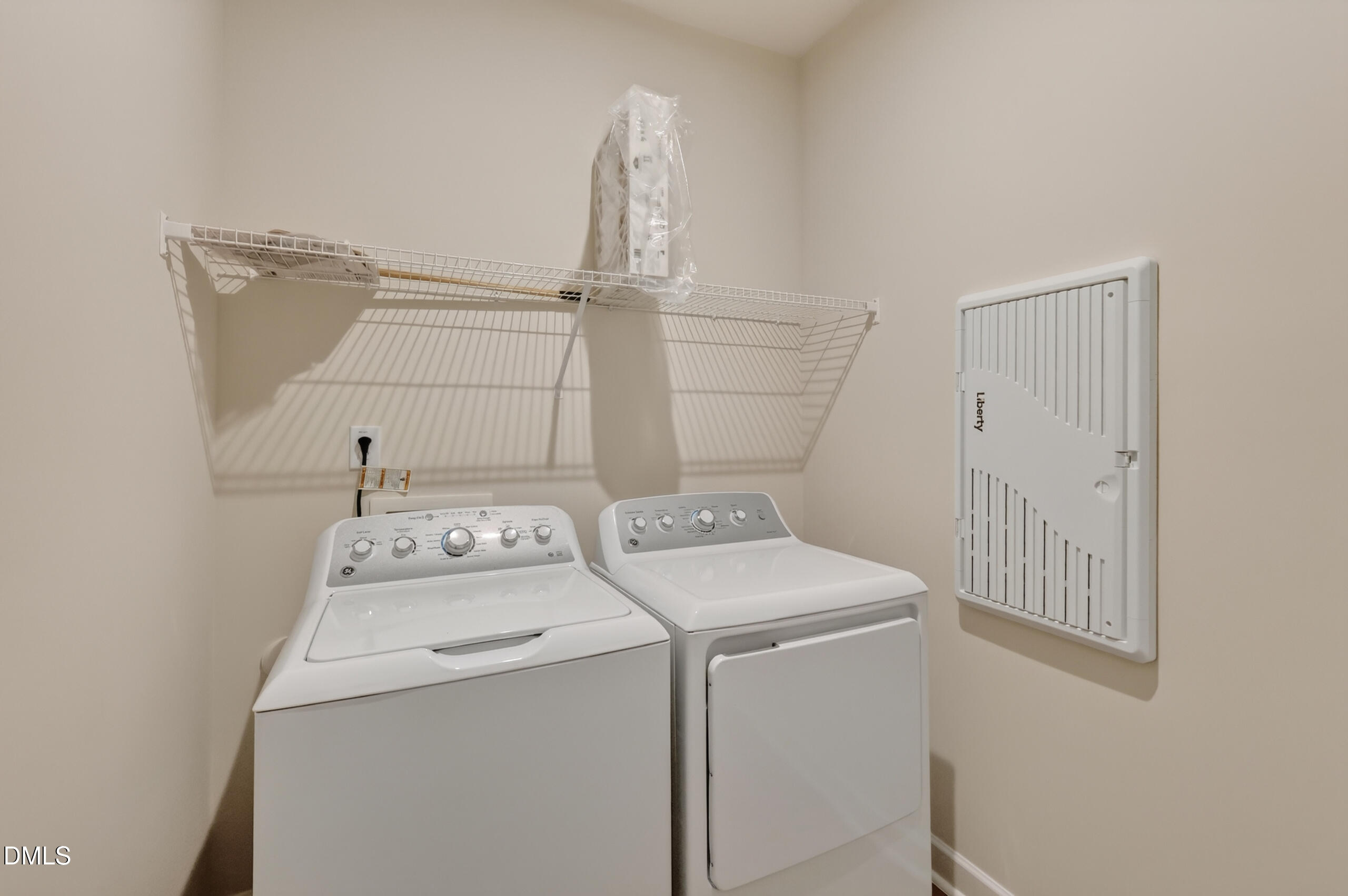 601 Hyperion Alley Property Photo 40