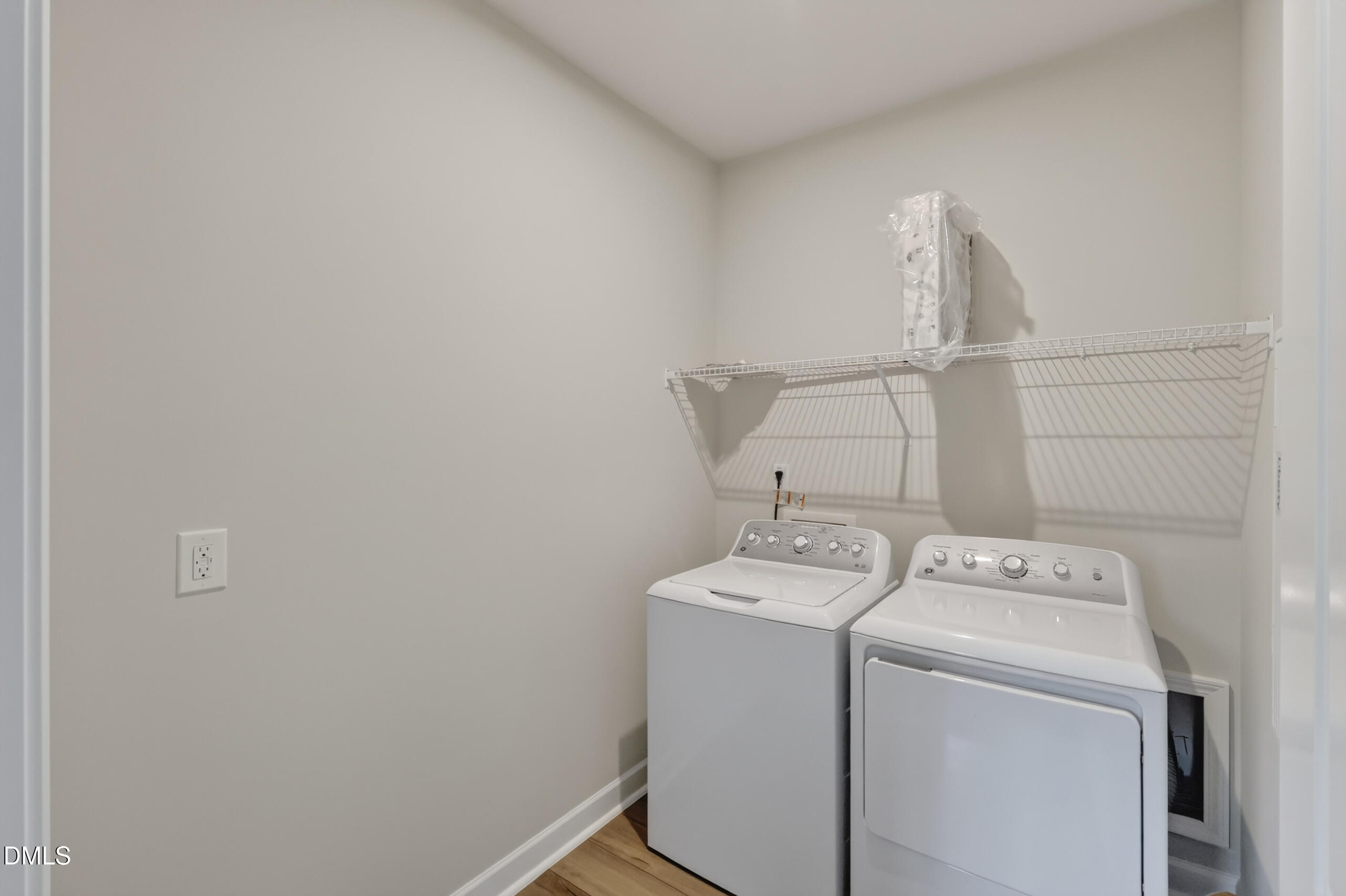 601 Hyperion Alley Property Photo 41