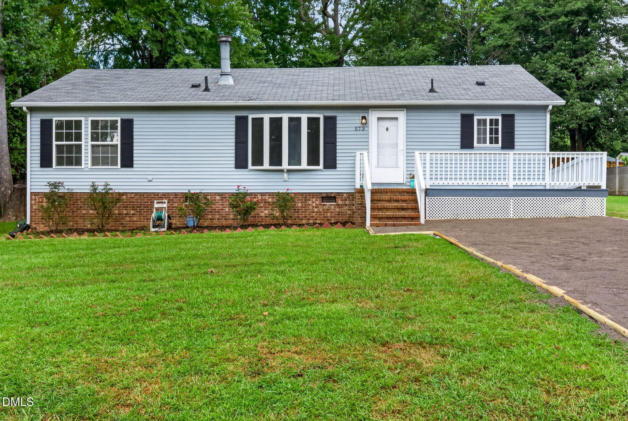 573 Homemont Avenue Property Photo 1