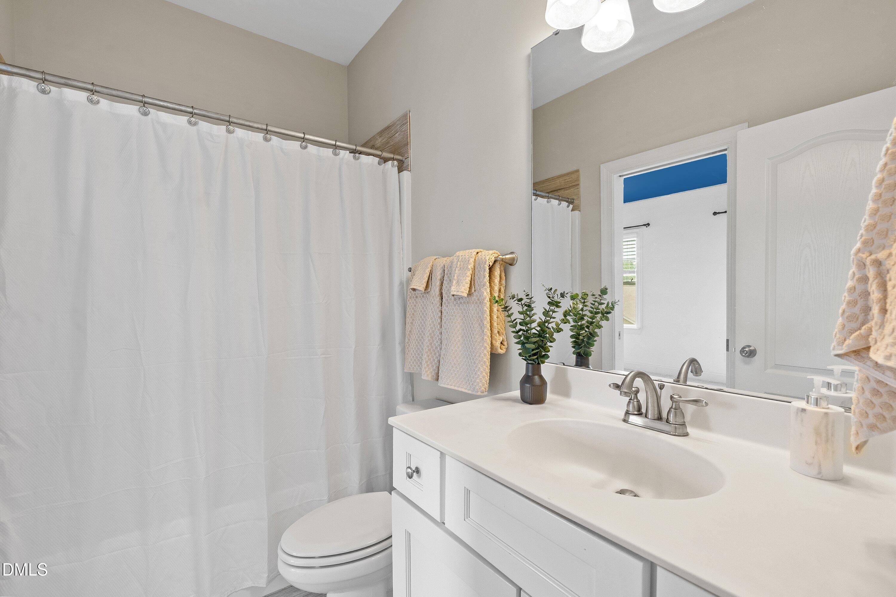 406 Bendemeer Lane Property Photo 22