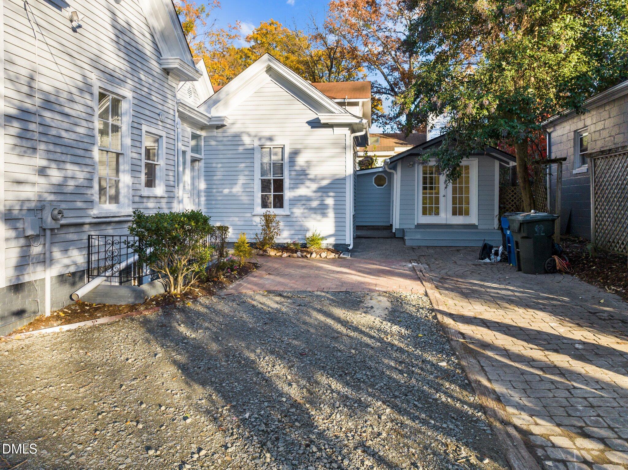 627 W Lane Street 105 And 106 Property Photo 15