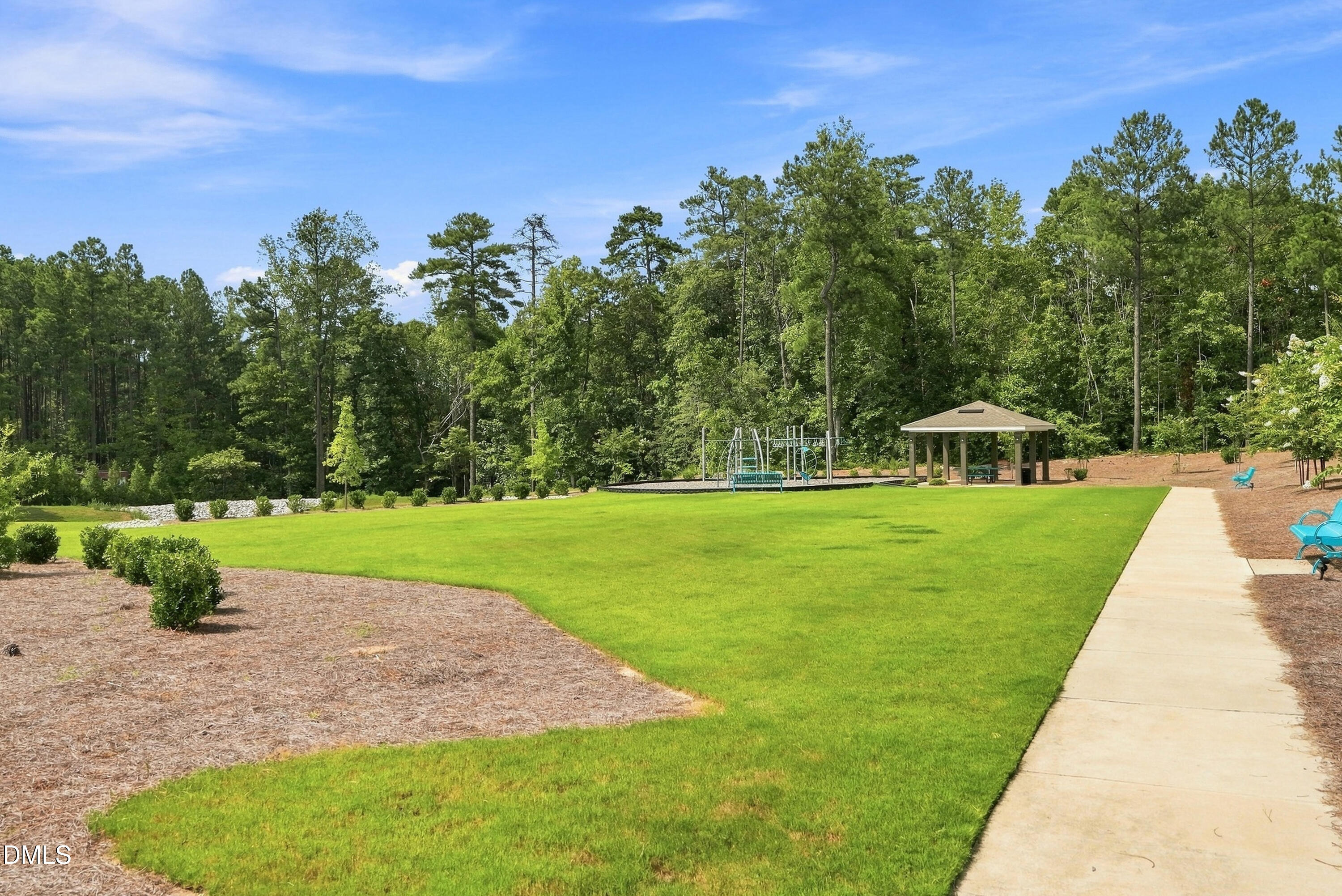 421 Haywood Glen Drive Property Photo 10