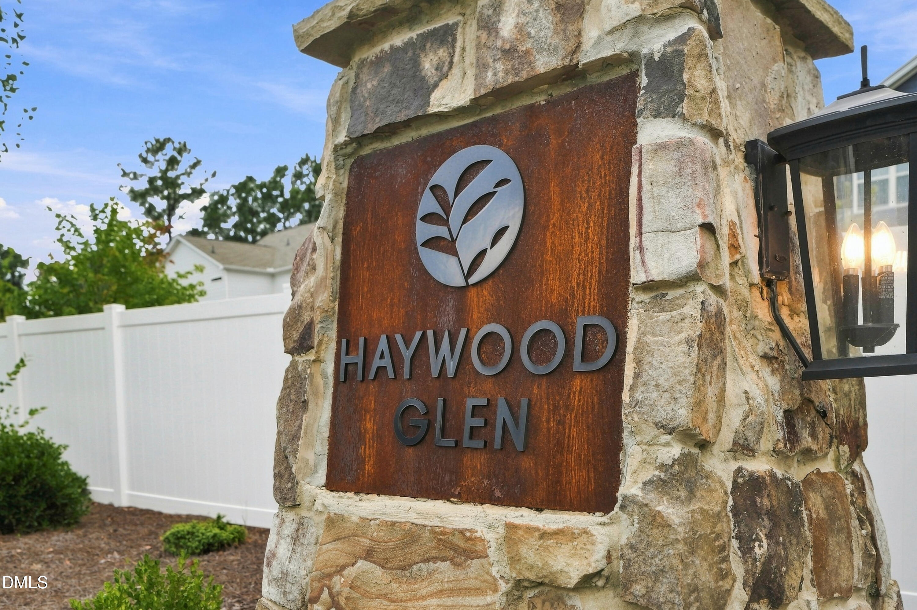 421 Haywood Glen Drive Property Photo 24