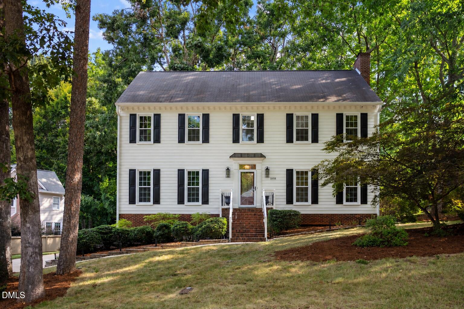 1008 Vestavia Woods Drive Property Photo 1