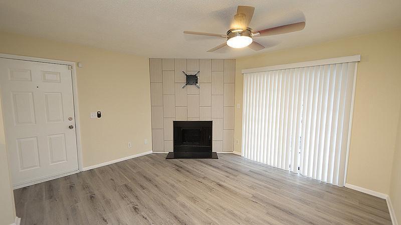 3706 Chimney Ridge Place Apt 101 Property Photo 2