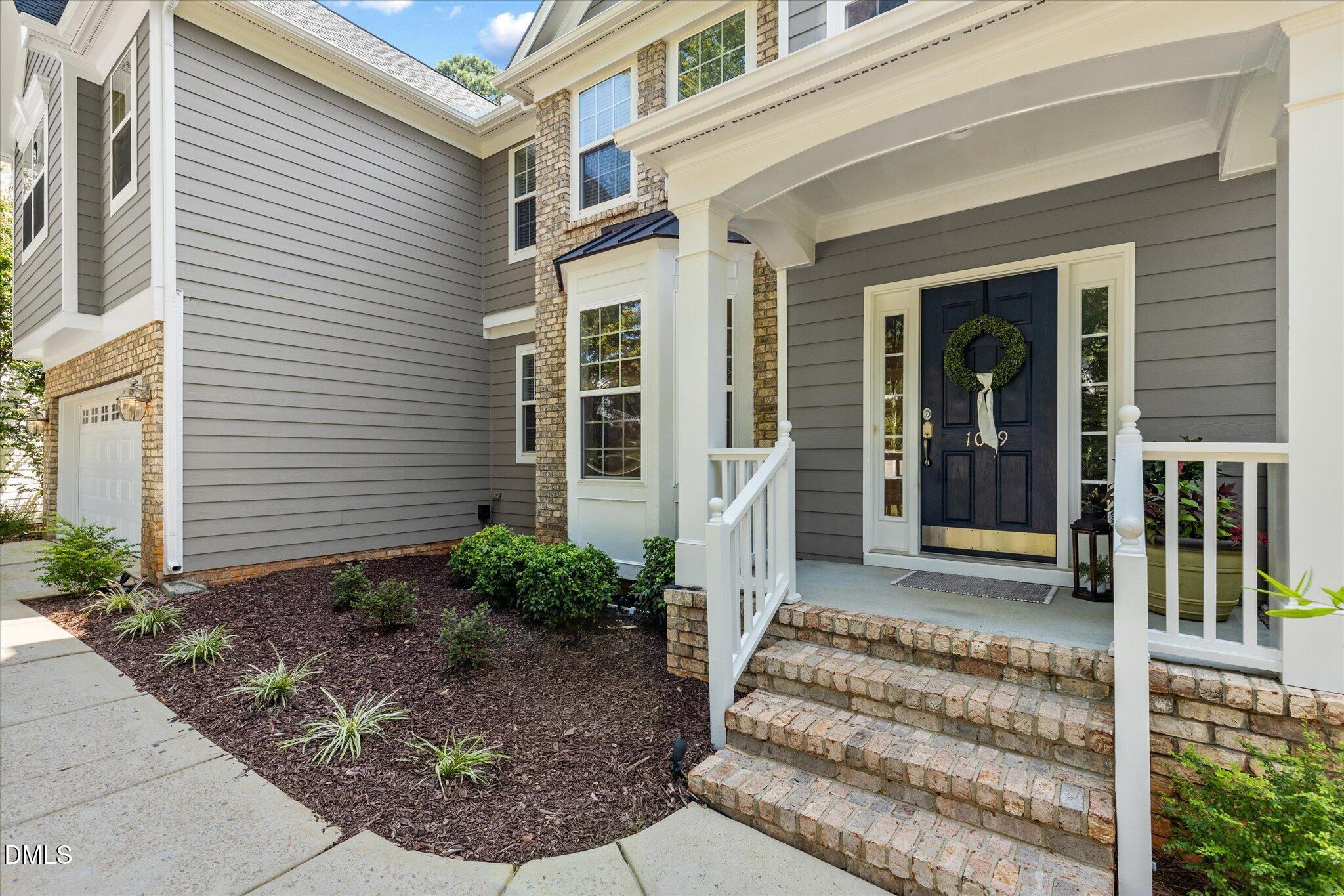 1019 Bianco Drive Property Photo 3