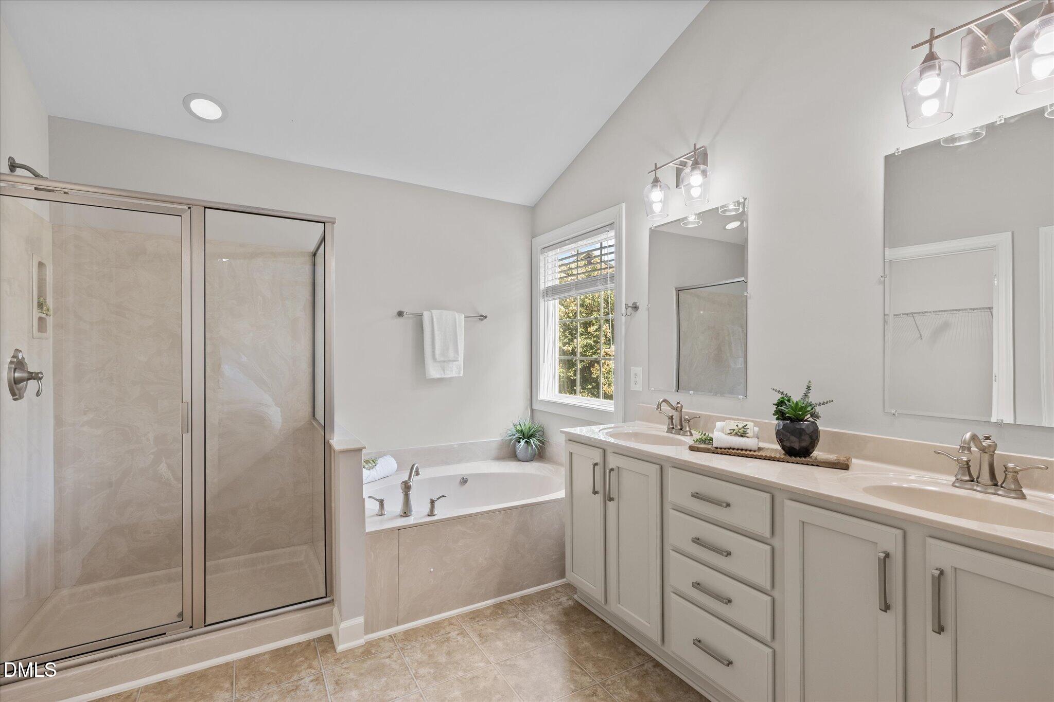 1019 Bianco Drive Property Photo 23