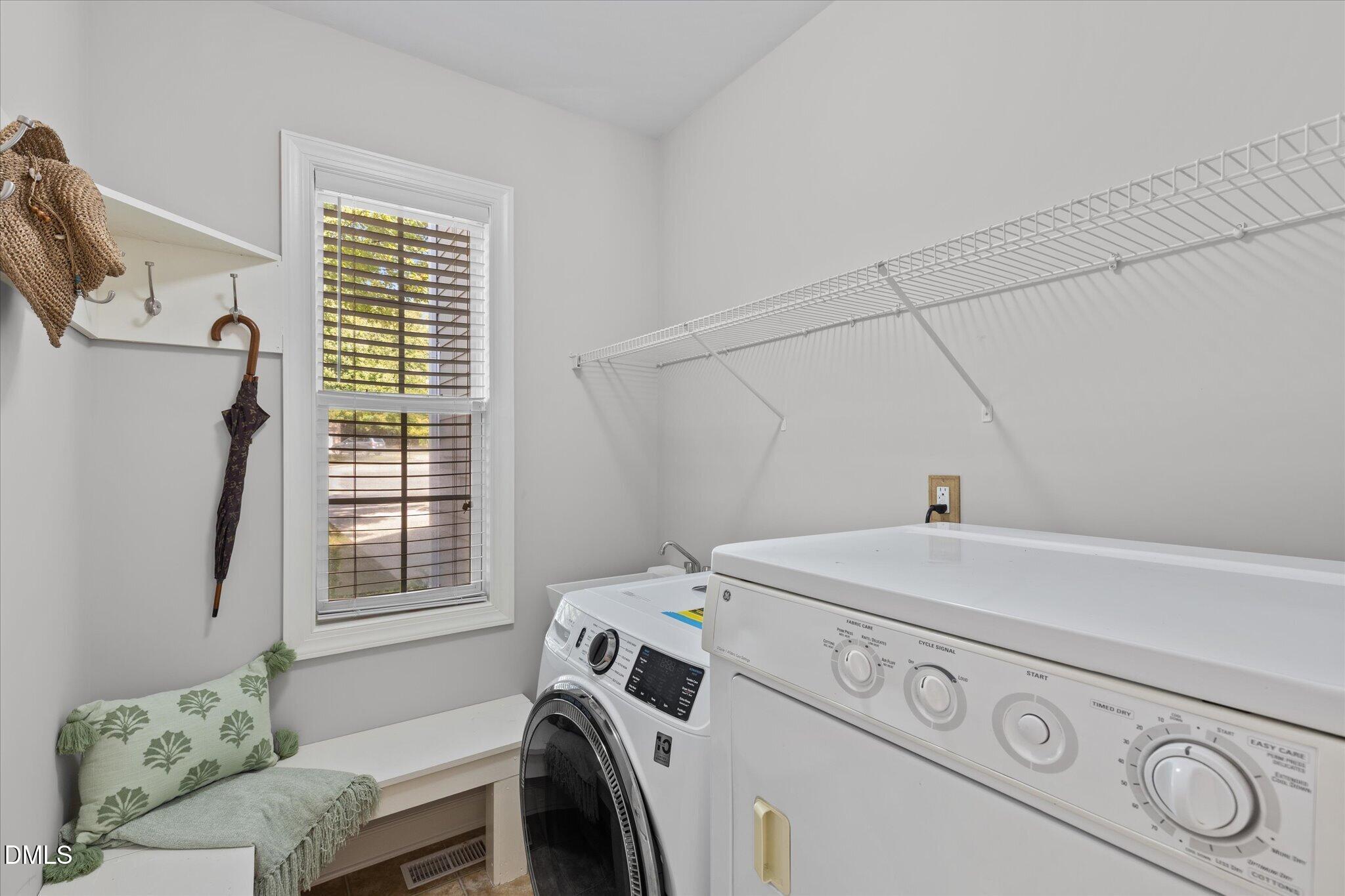 1019 Bianco Drive Property Photo 28