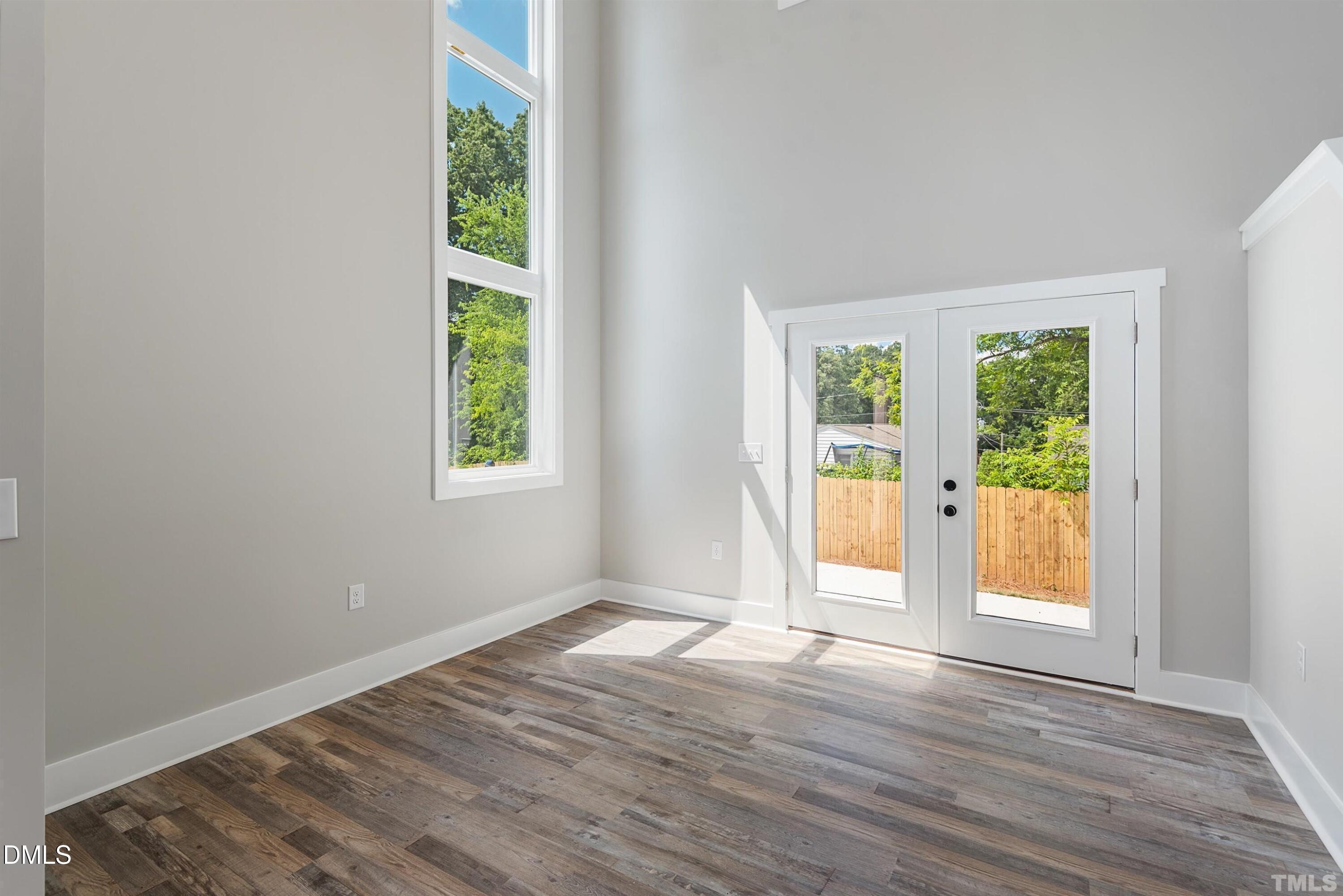 715 Drew Street Property Photo 18