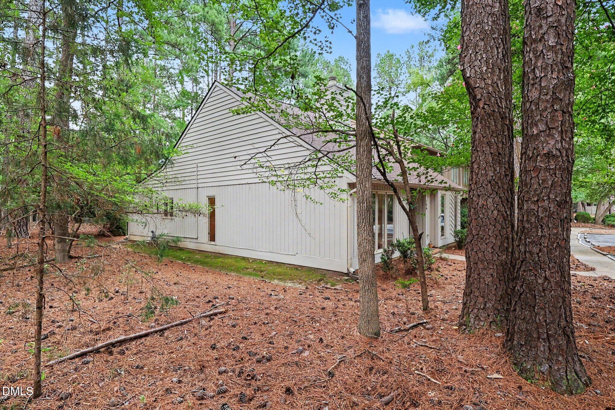 106 Old Stable Court Property Photo 21